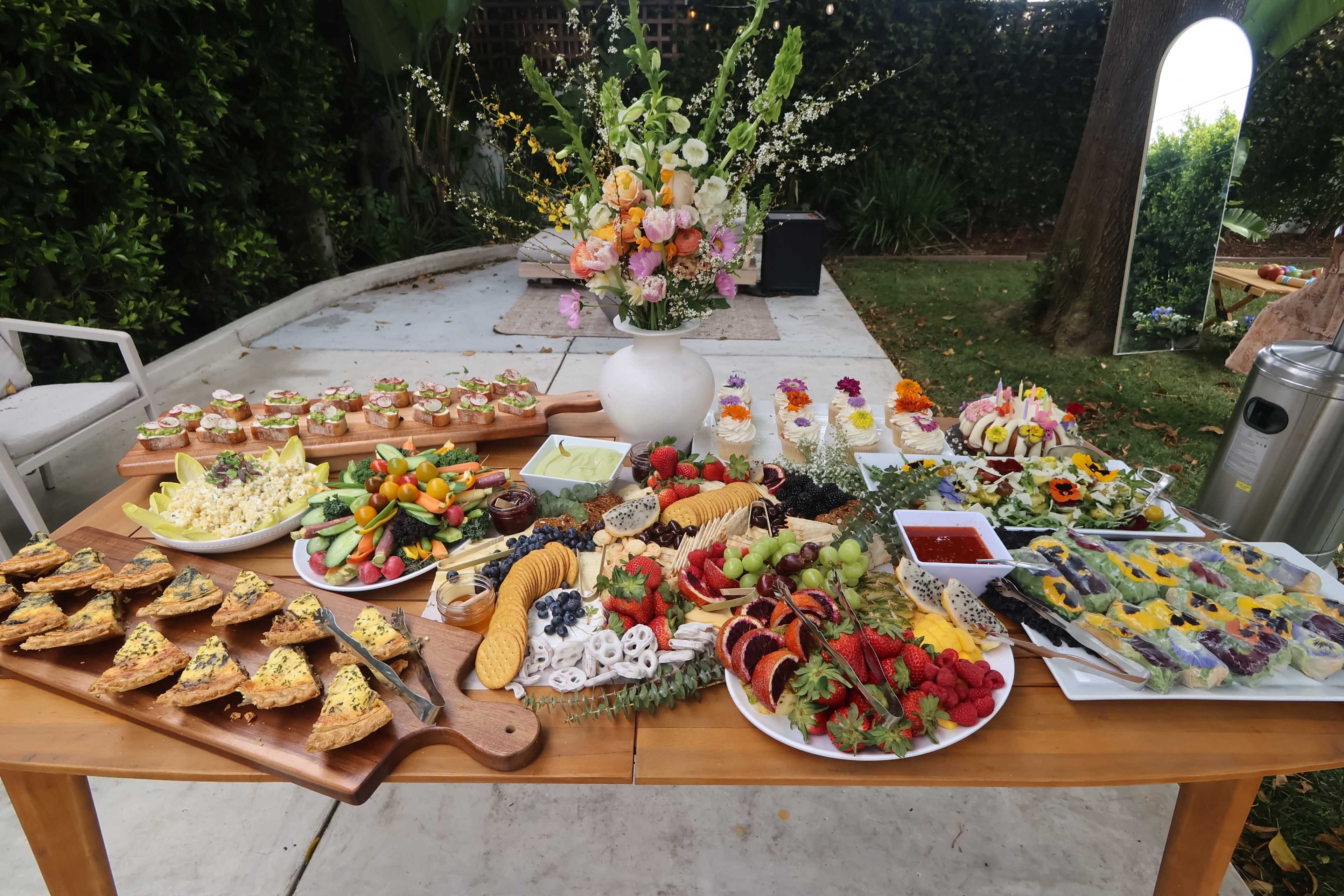 Westside Huge Backyard Beautiful for Outdoor Parties / Events Image in Westchester, Los Angeles, CA