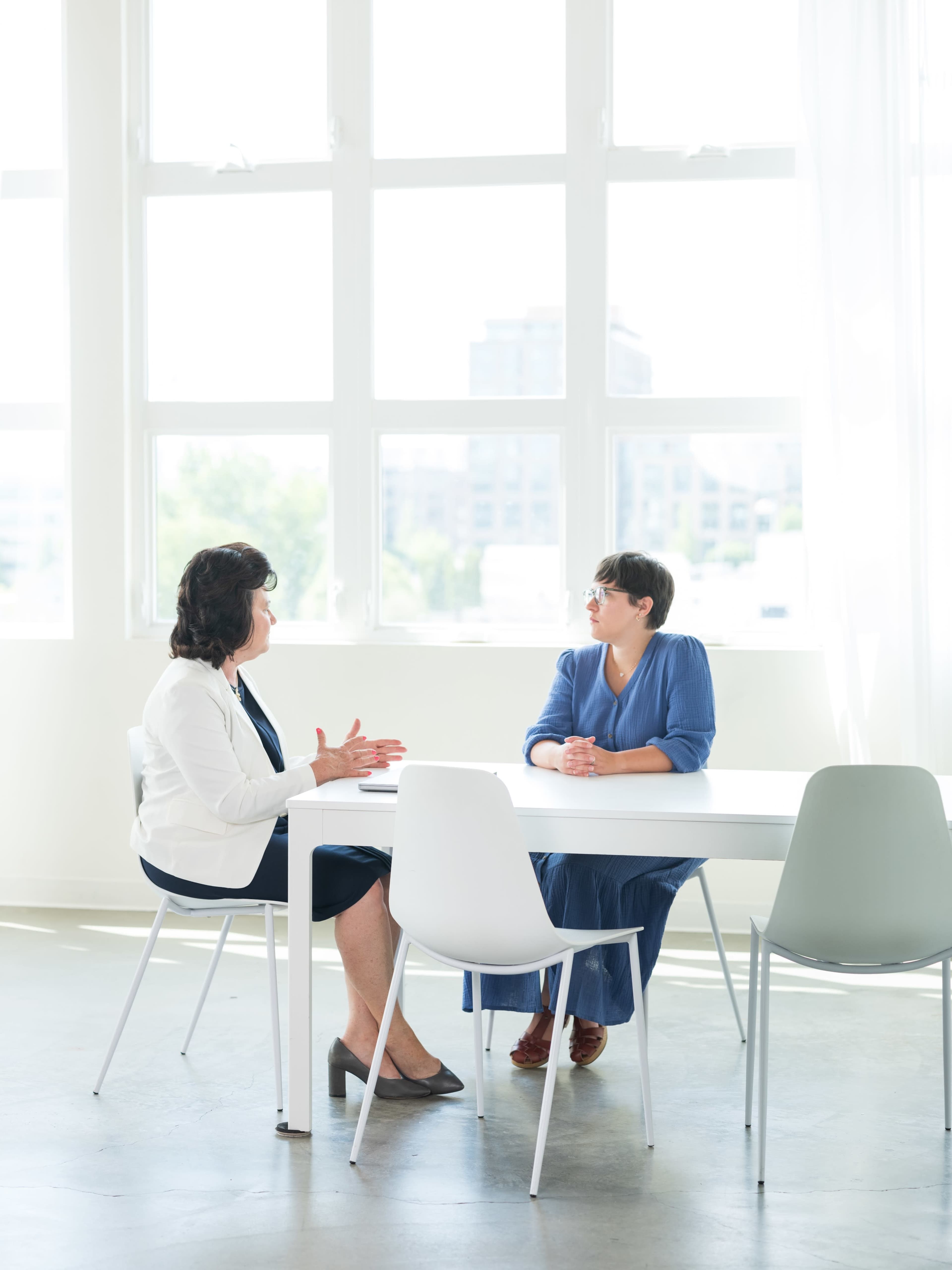 Spacious urban loft with, large window and city views Image in Northwest Portland, Portland, OR
