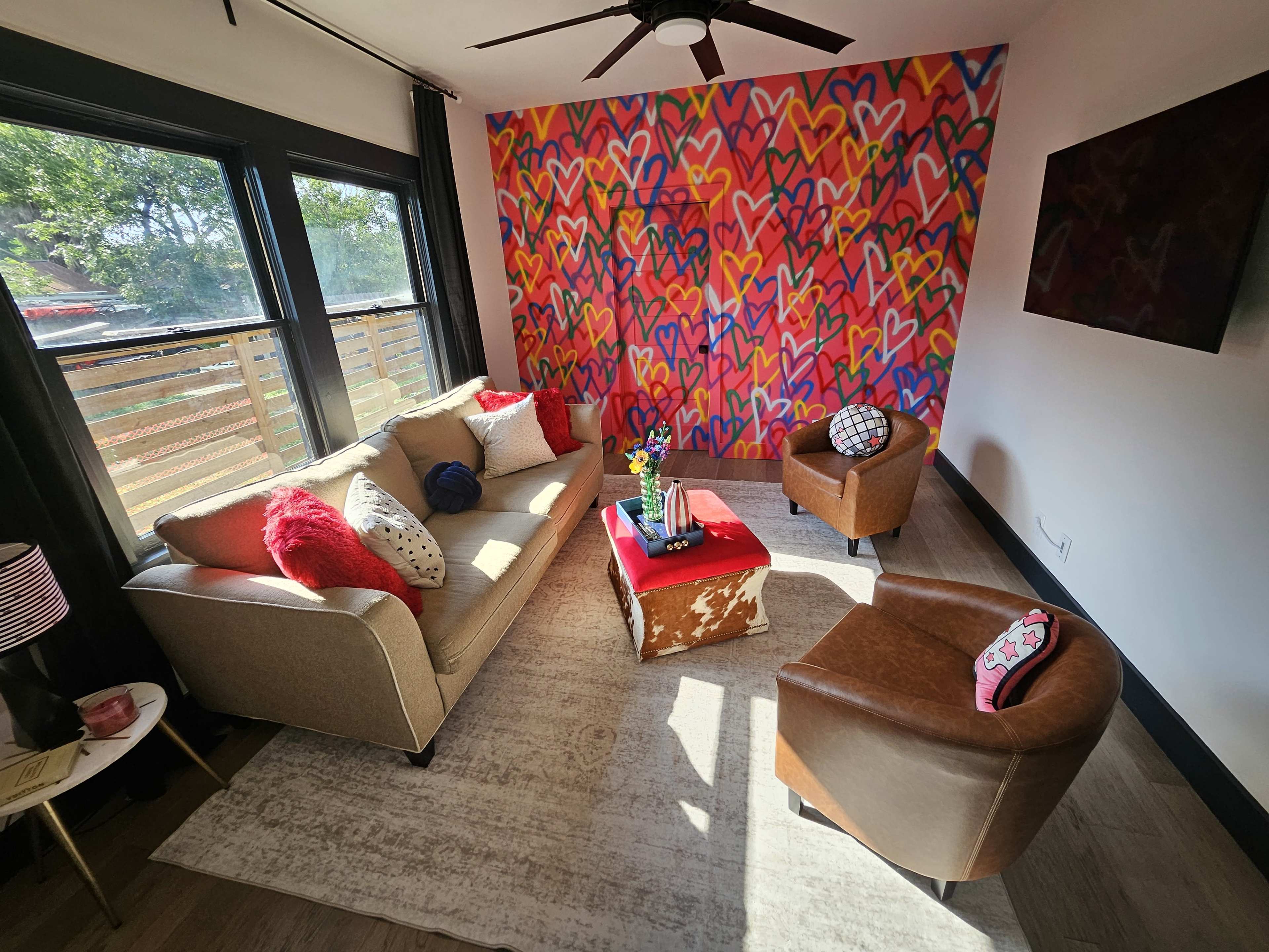 Barbie Bungalow walk to Pearl & mins to Downtown/Golf Image in Government Hill, San Antonio, TX