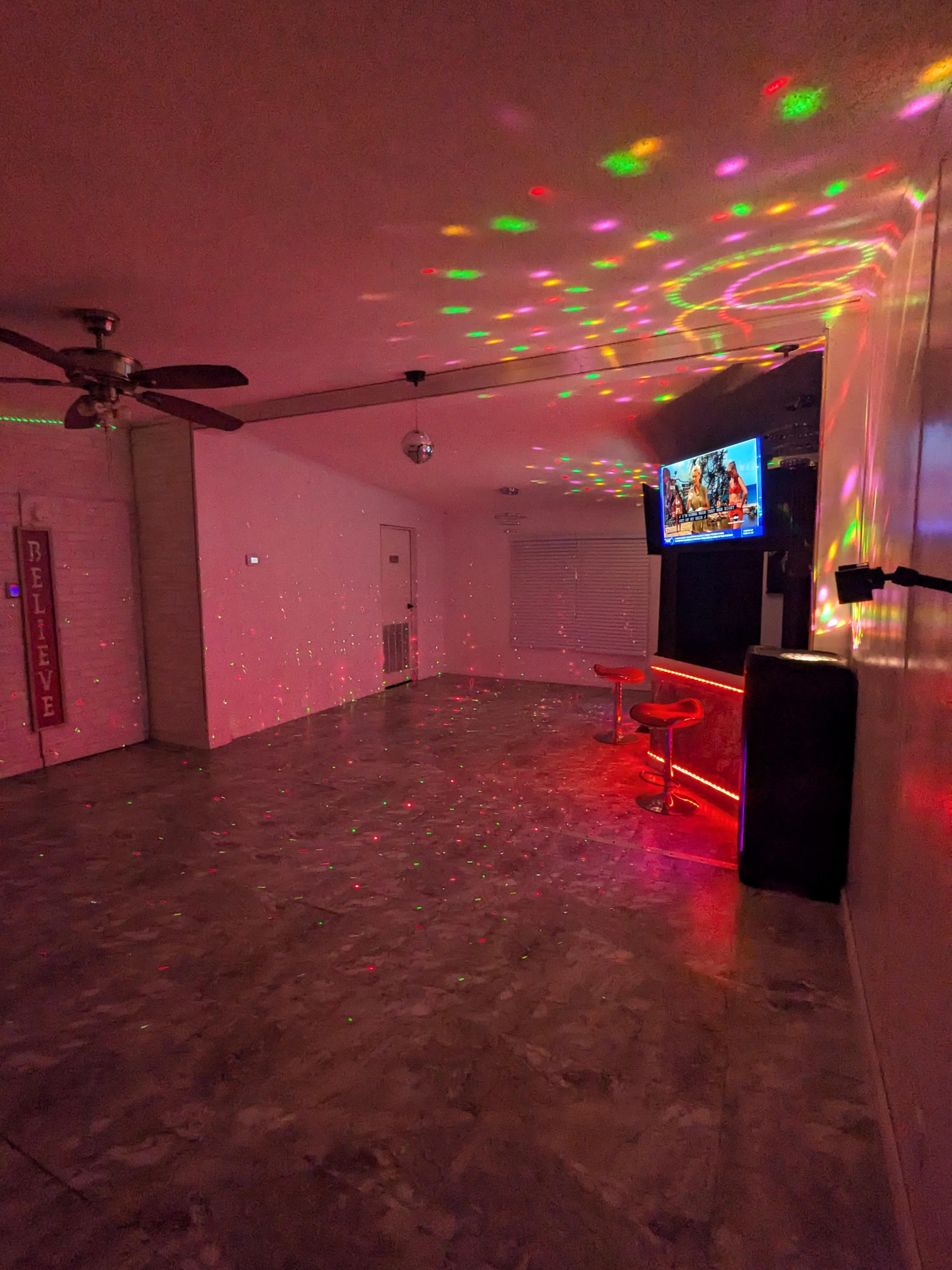 Private Urban area (double wide trailer (nice quiet cozy roomy and all you can think of and more Image in , Darlington, SC