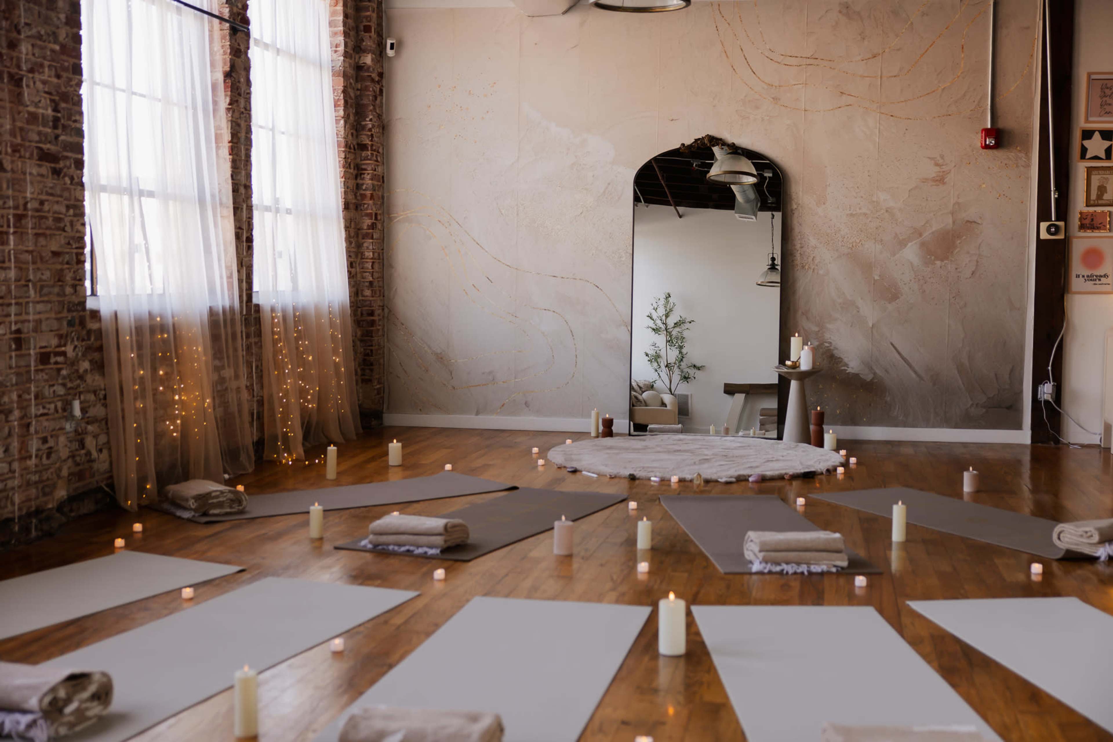 Cozy Natural Light Wellness Studio with Neutral Aesthetic in Castleberry Hill Image in Downtown Atlanta, Atlanta, GA