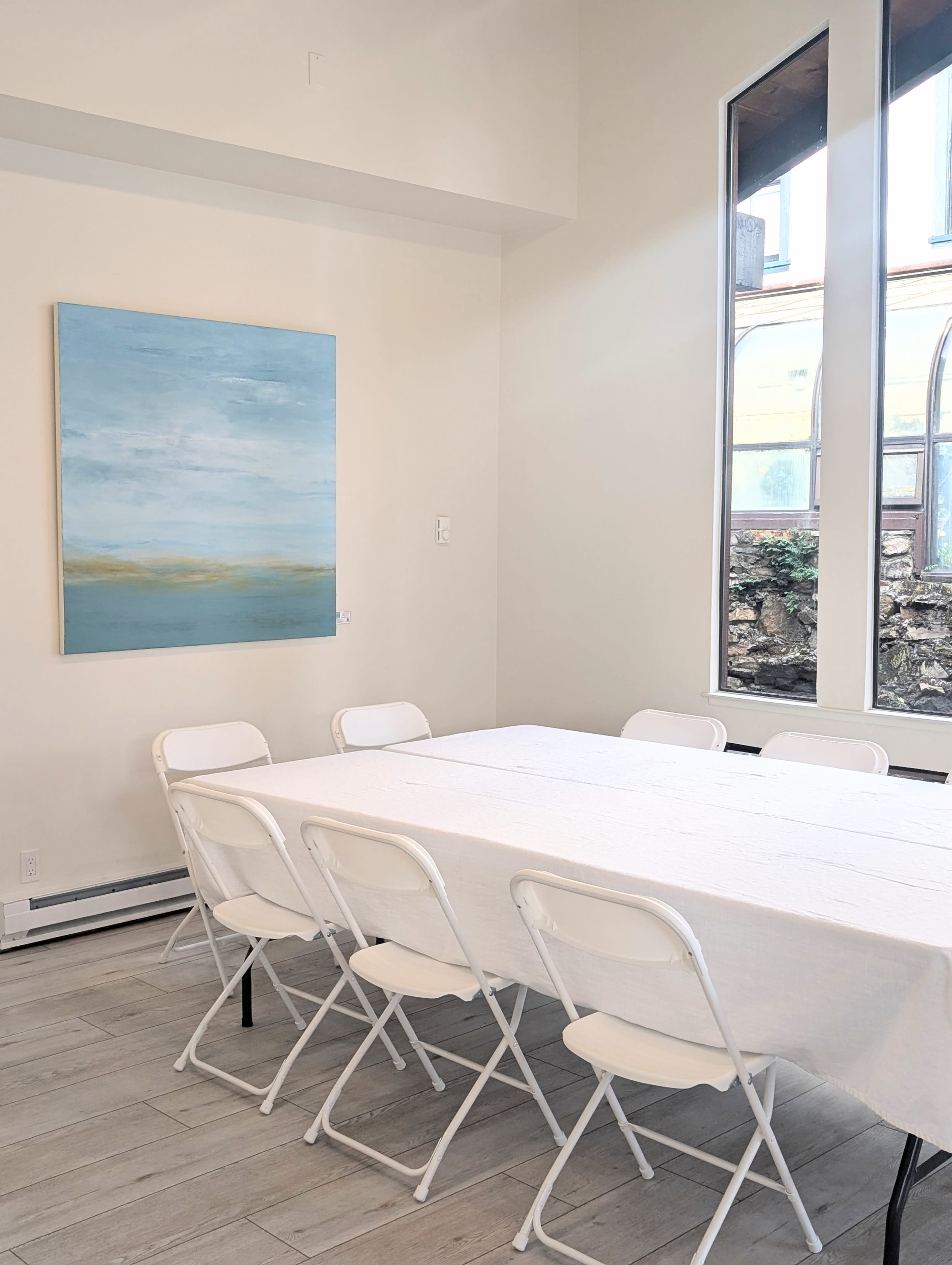 Beautiful studio with large windows, natural light and a large open space in Carmel-by-the-Sea Image in Golden Rectangle, Carmel-by-the-Sea, CA