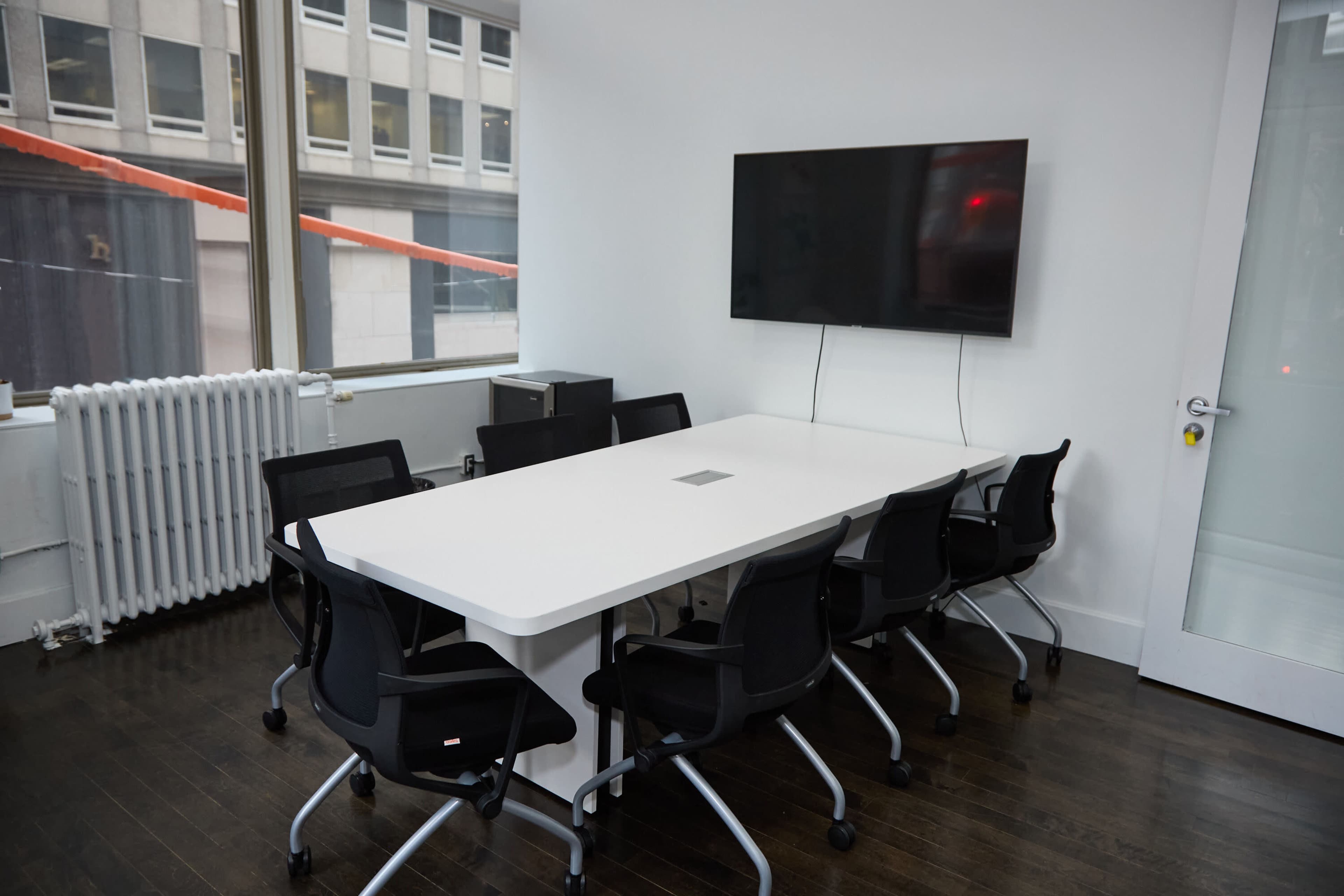Downtown Meeting Room on Bay Street Image in Yonge-Bay Corridor, Toronto, ON