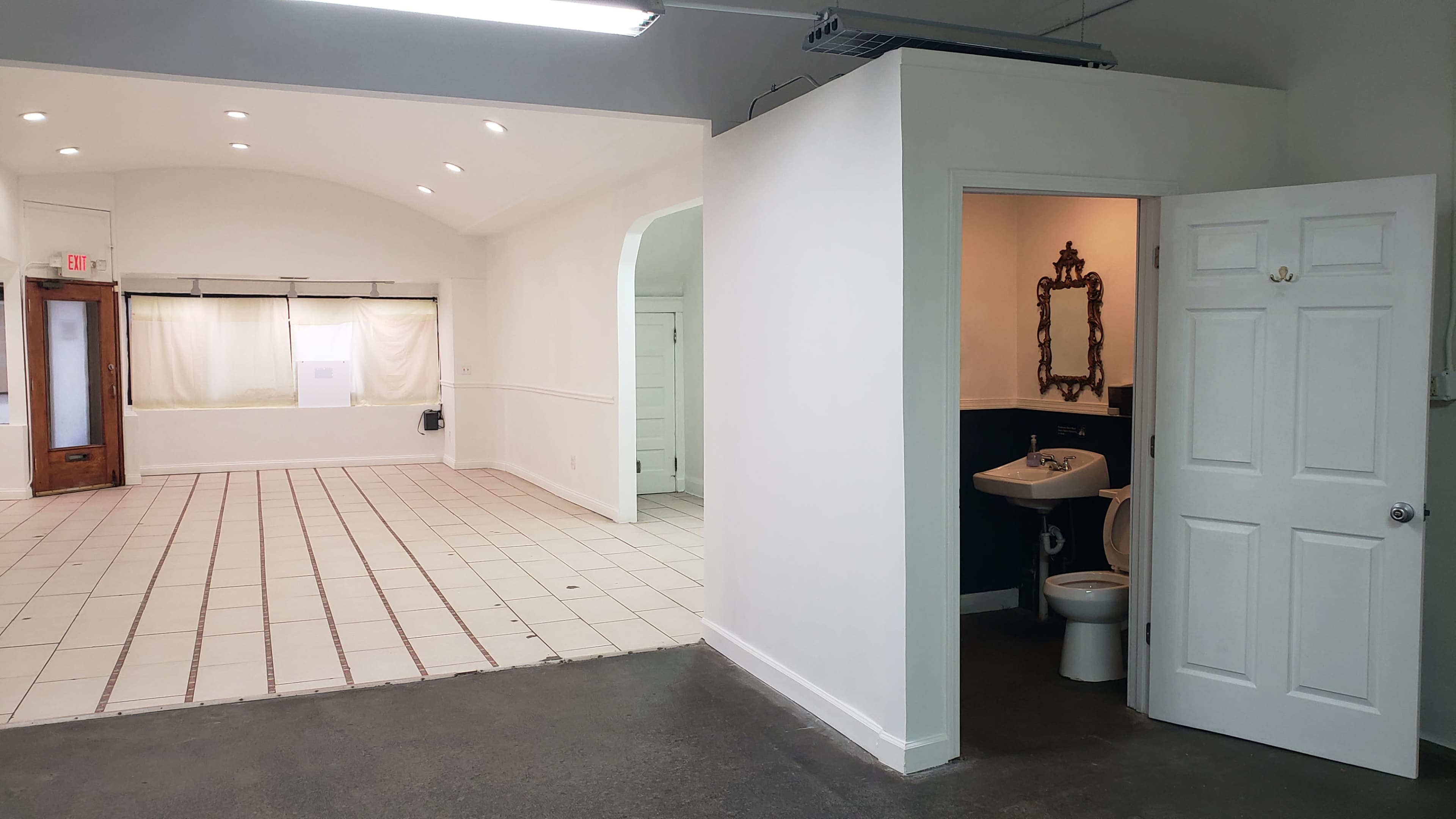 Cozy Event & Creative Studio Image in South Side, Chicago, IL