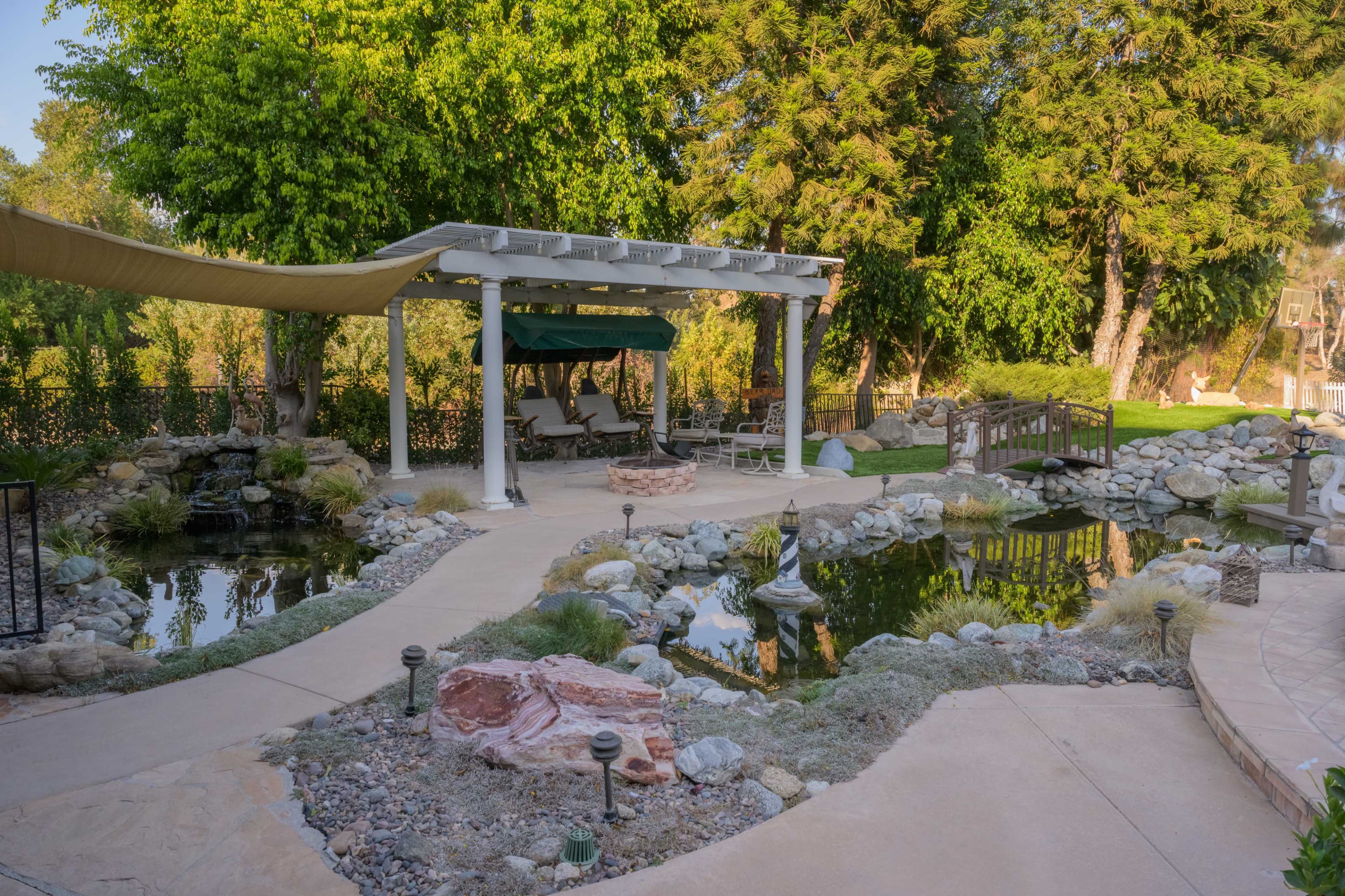 San Gabriel Valley Picturesque Backyard Image in Walnut, Walnut, CA