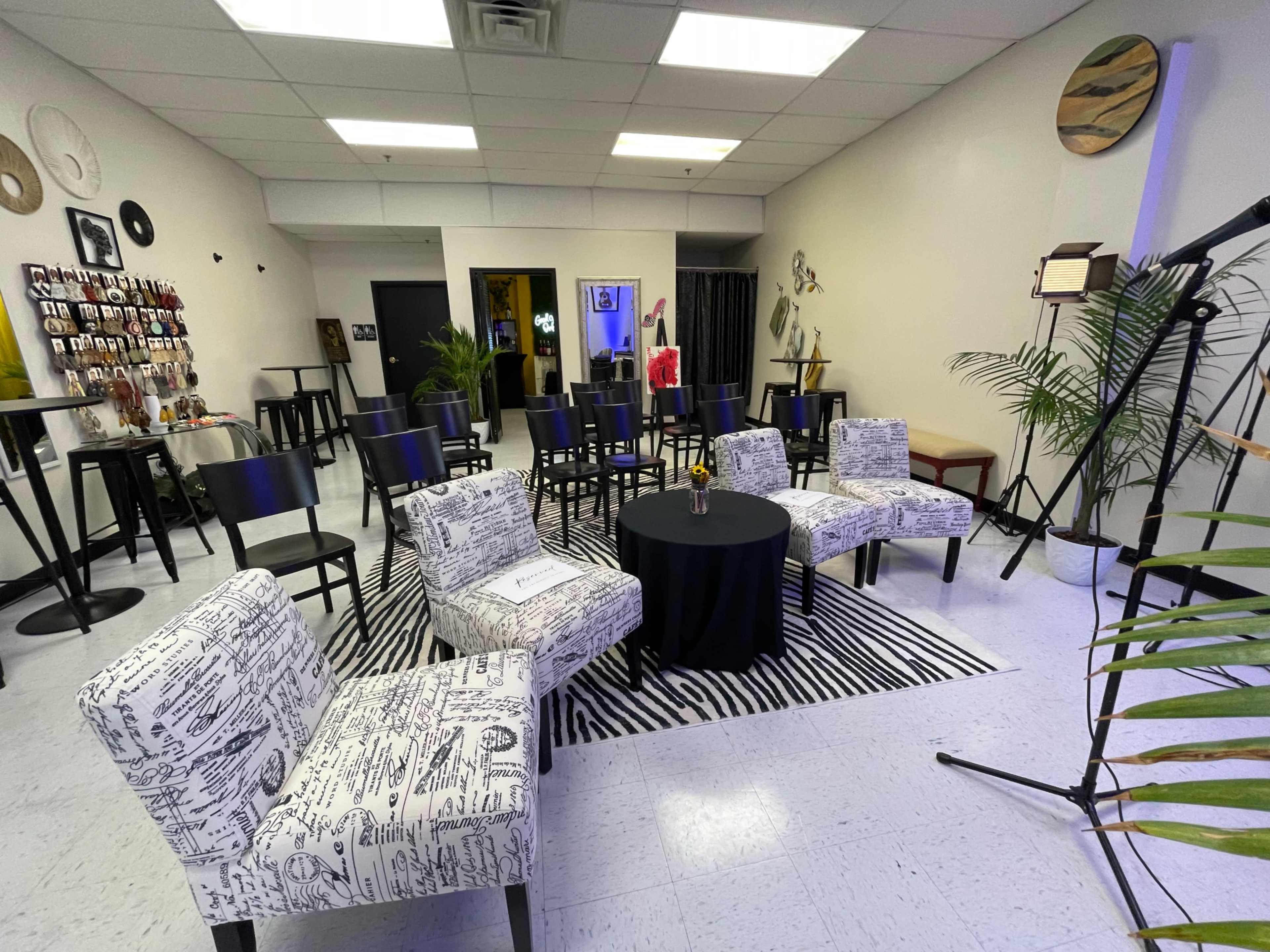 Downtown Snellville Fashion Boutique Image in Snellville, Snellville, GA