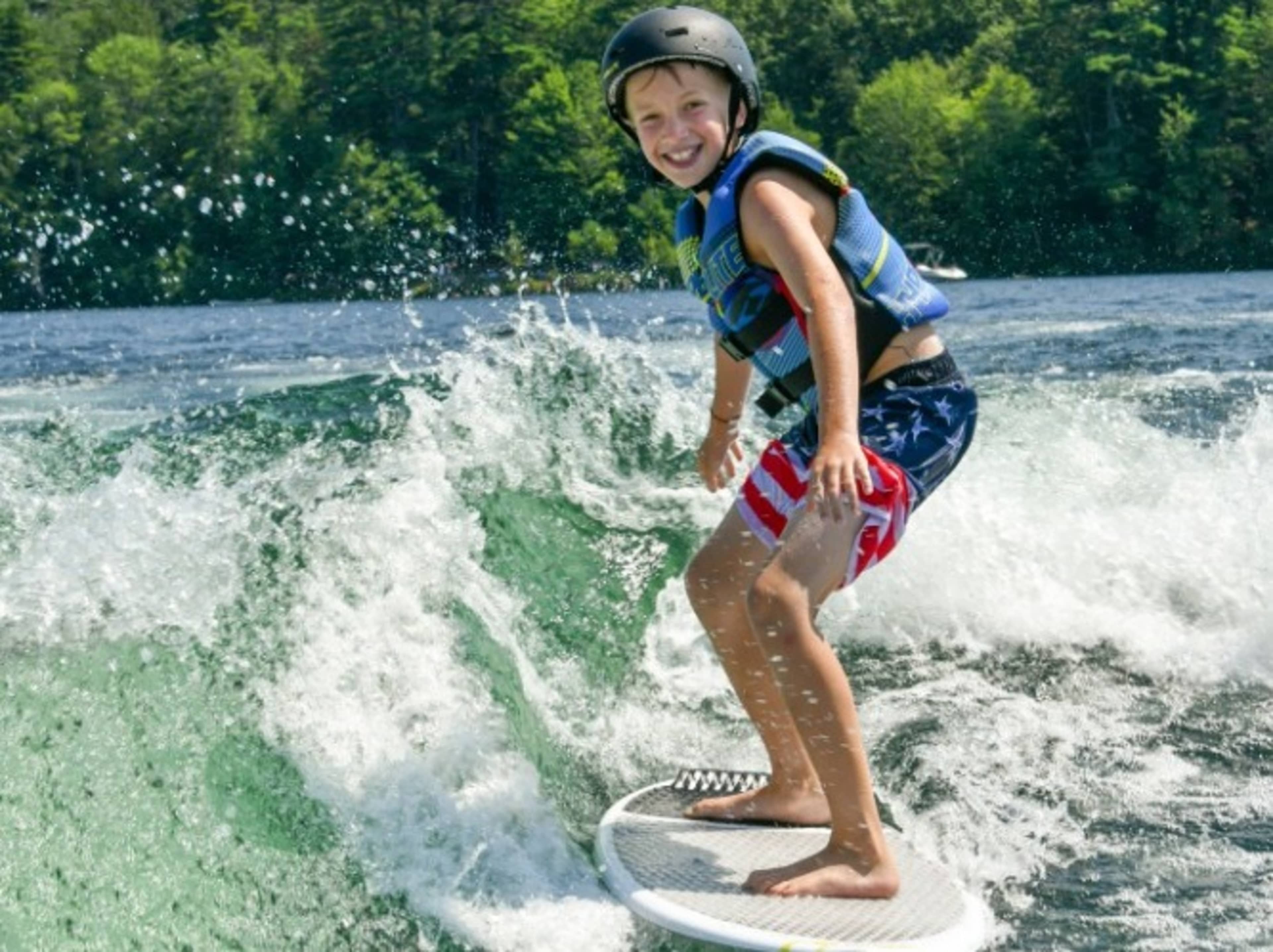 Wakesurfing, Waterskiing, Wakeboarding or Tubing
