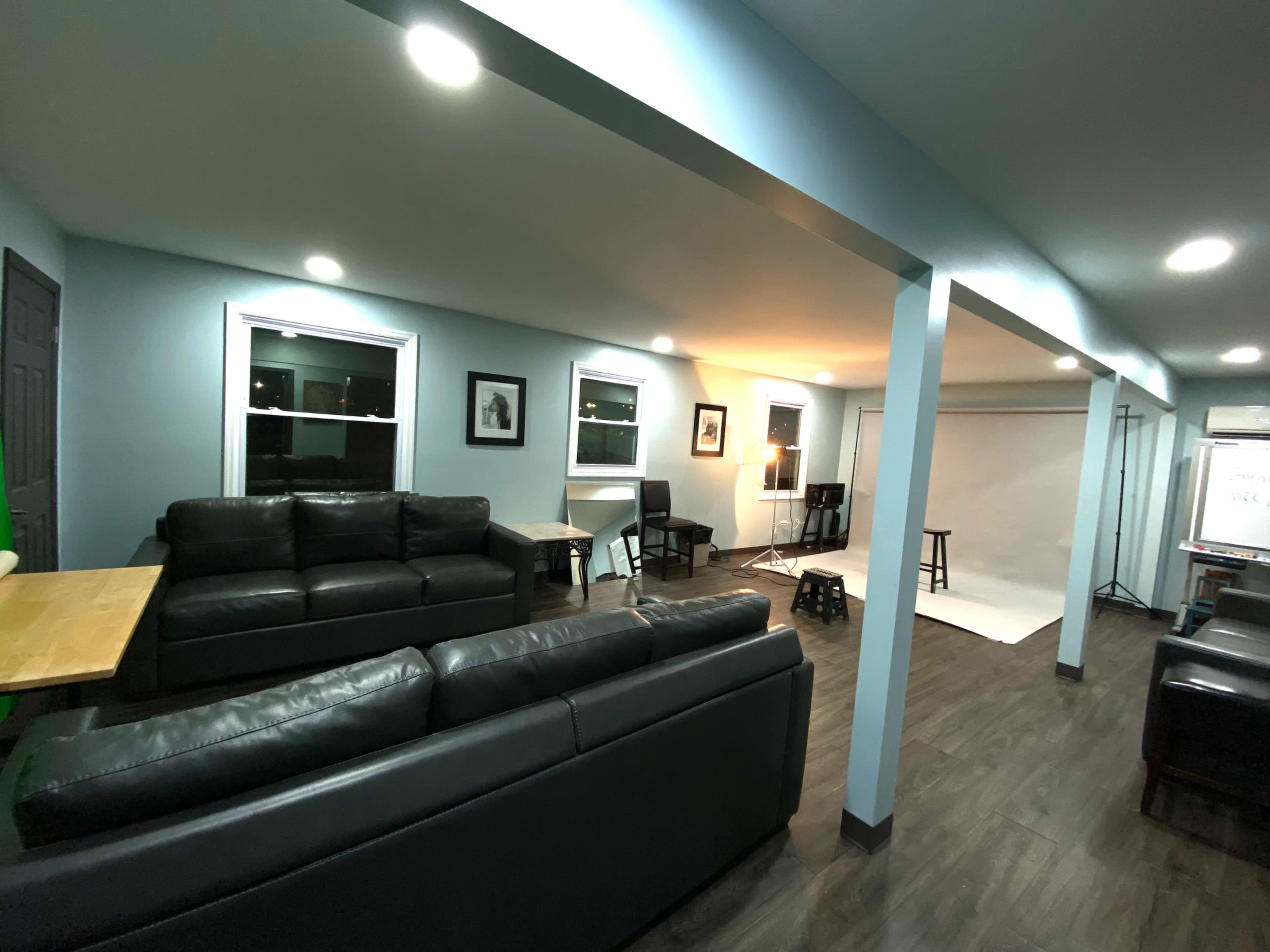 Creators Lounge, Film, Photography, Podcast Image in Kenilworth Estates, Nashville, TN