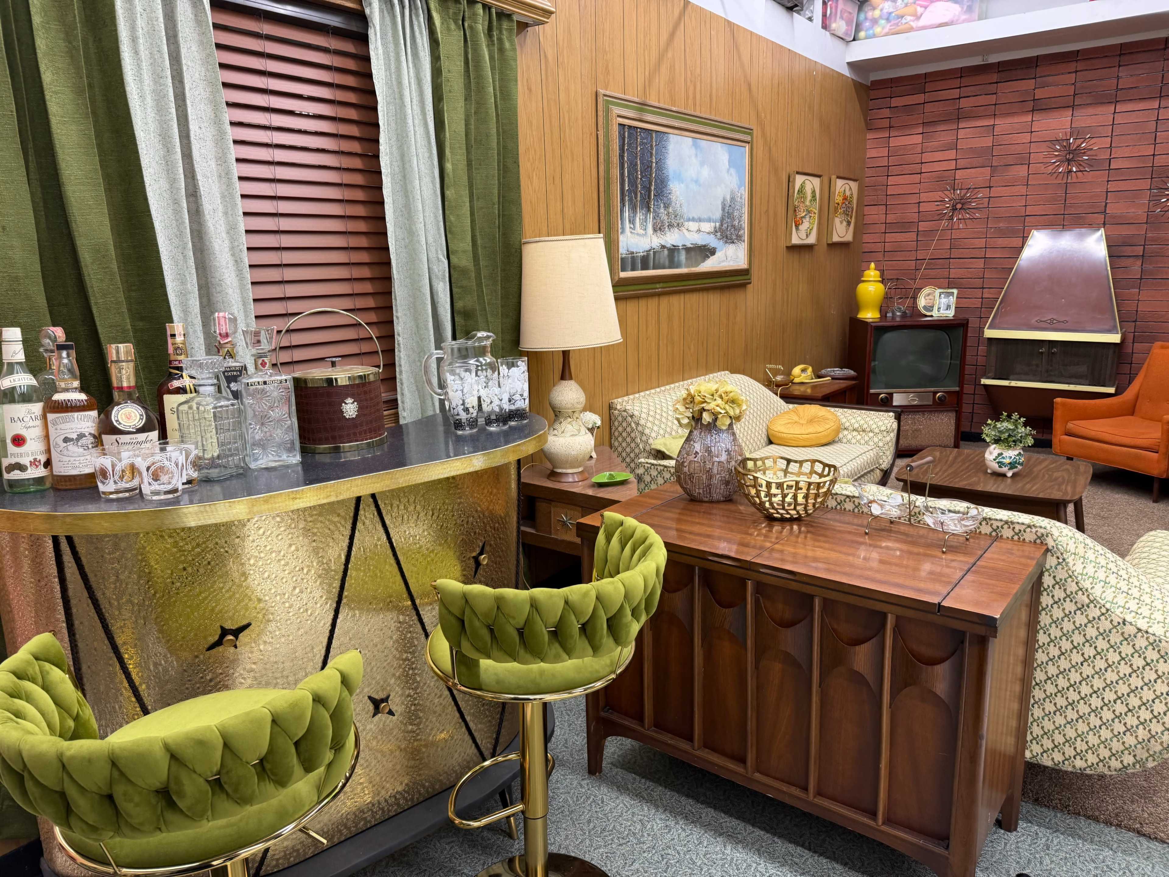 1950's Living Room Image in Brookhaven, Patchogue, NY