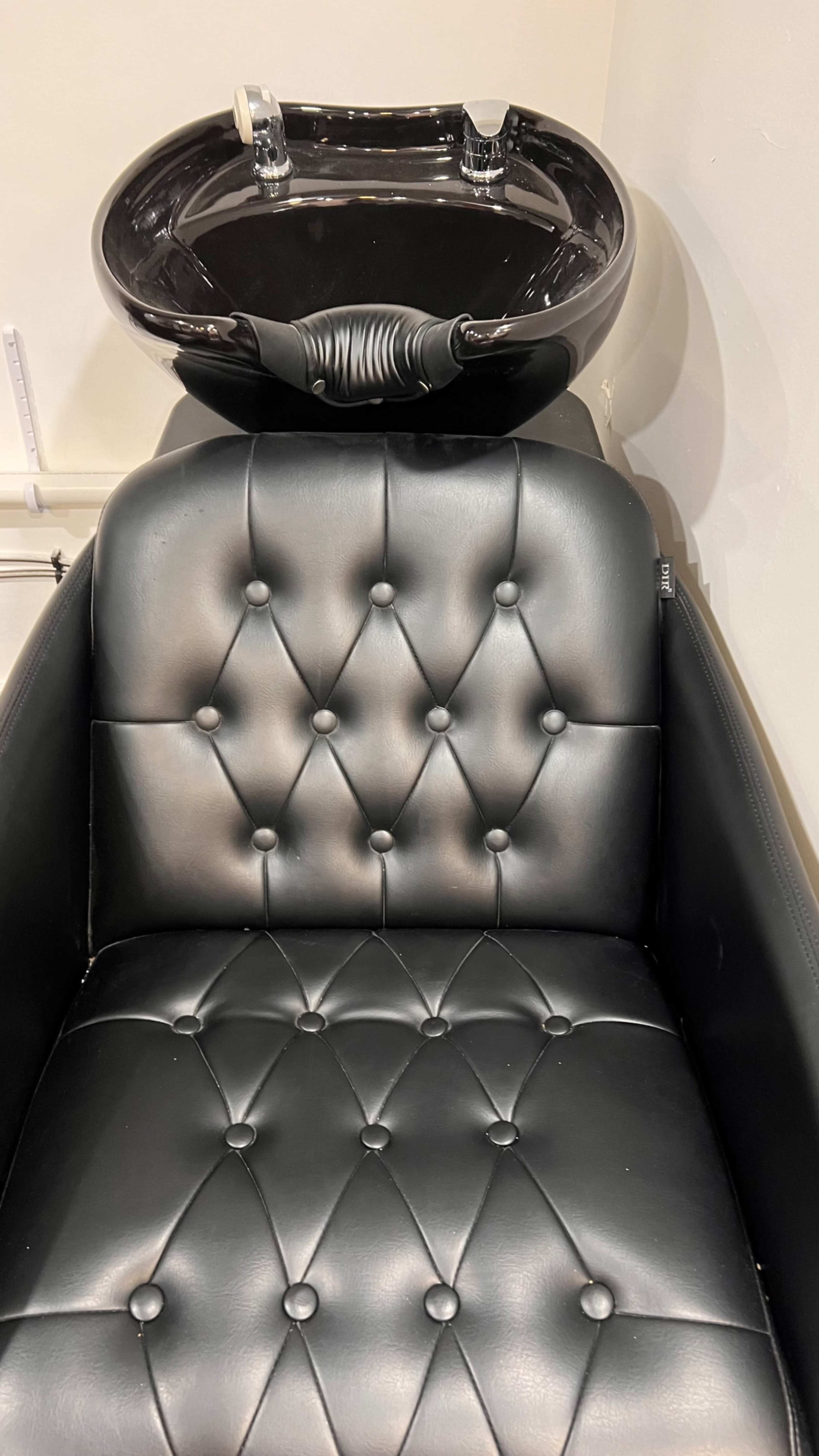 Boutique Salon Space Image in Little Haiti, Brooklyn, NY