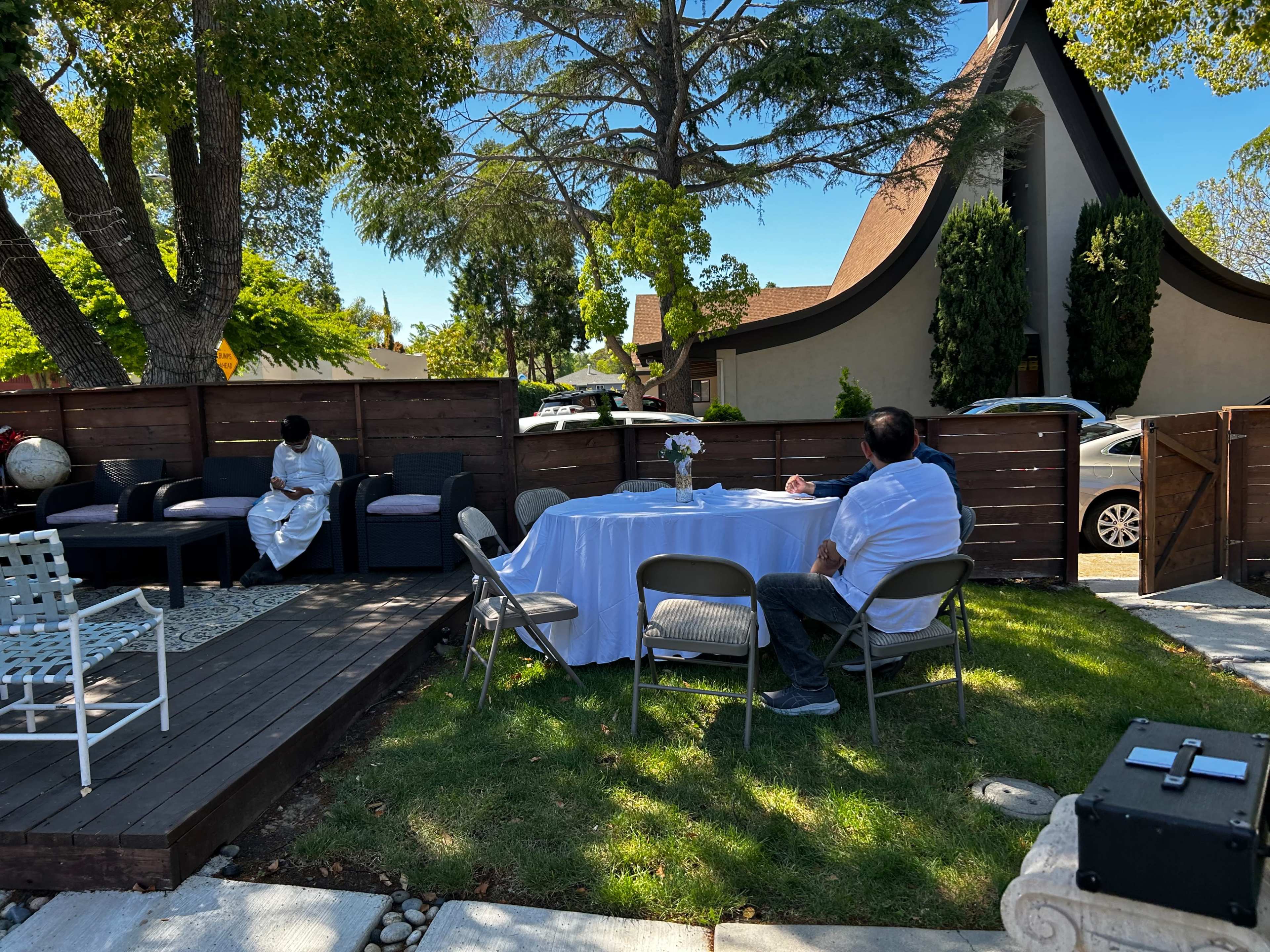 Beautiful outdoor space, perfect for parties Image in Midtown, Palo Alto, CA