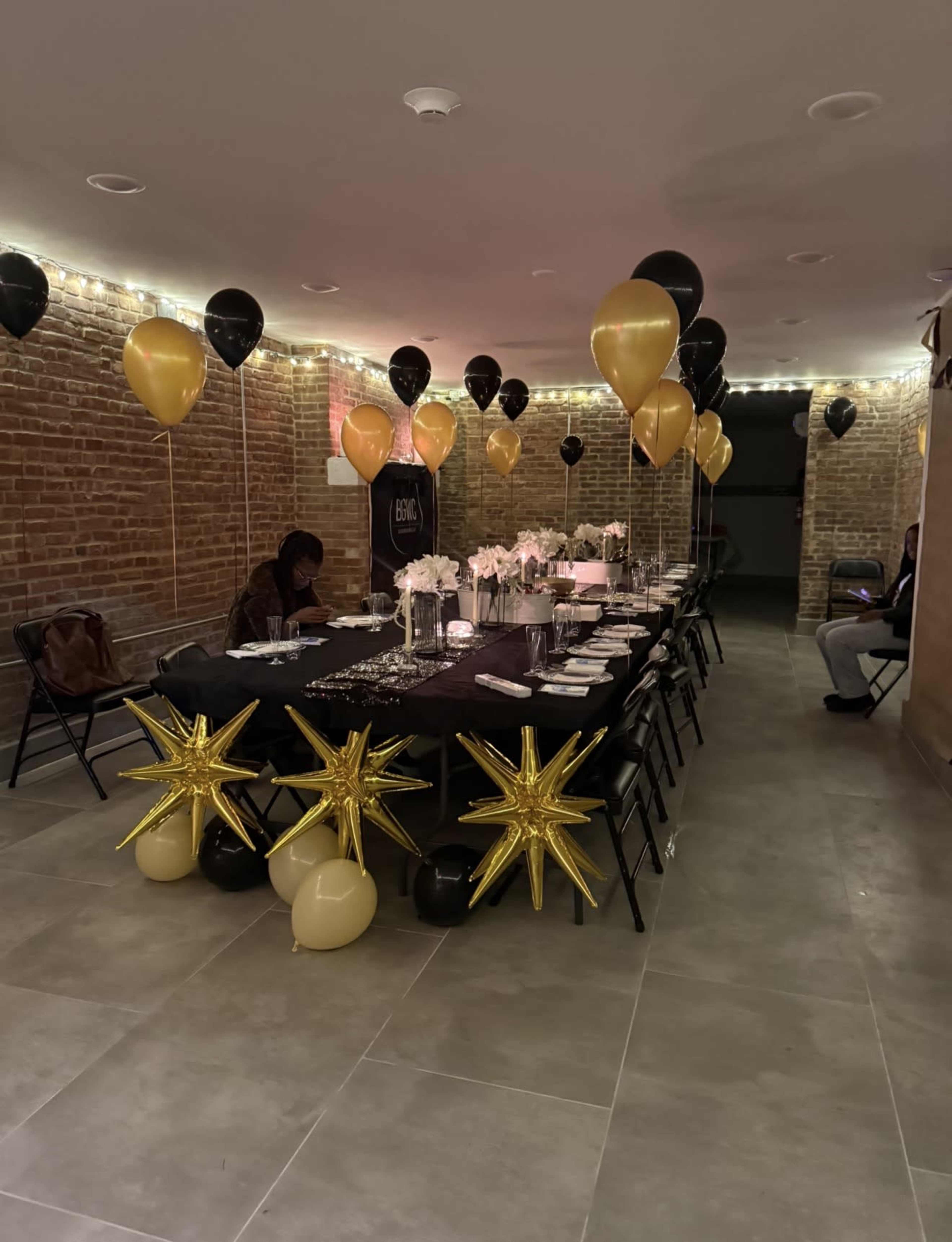 Charming, Intimate Downtown Brick Studio Image in Central Ward, Newark, NJ