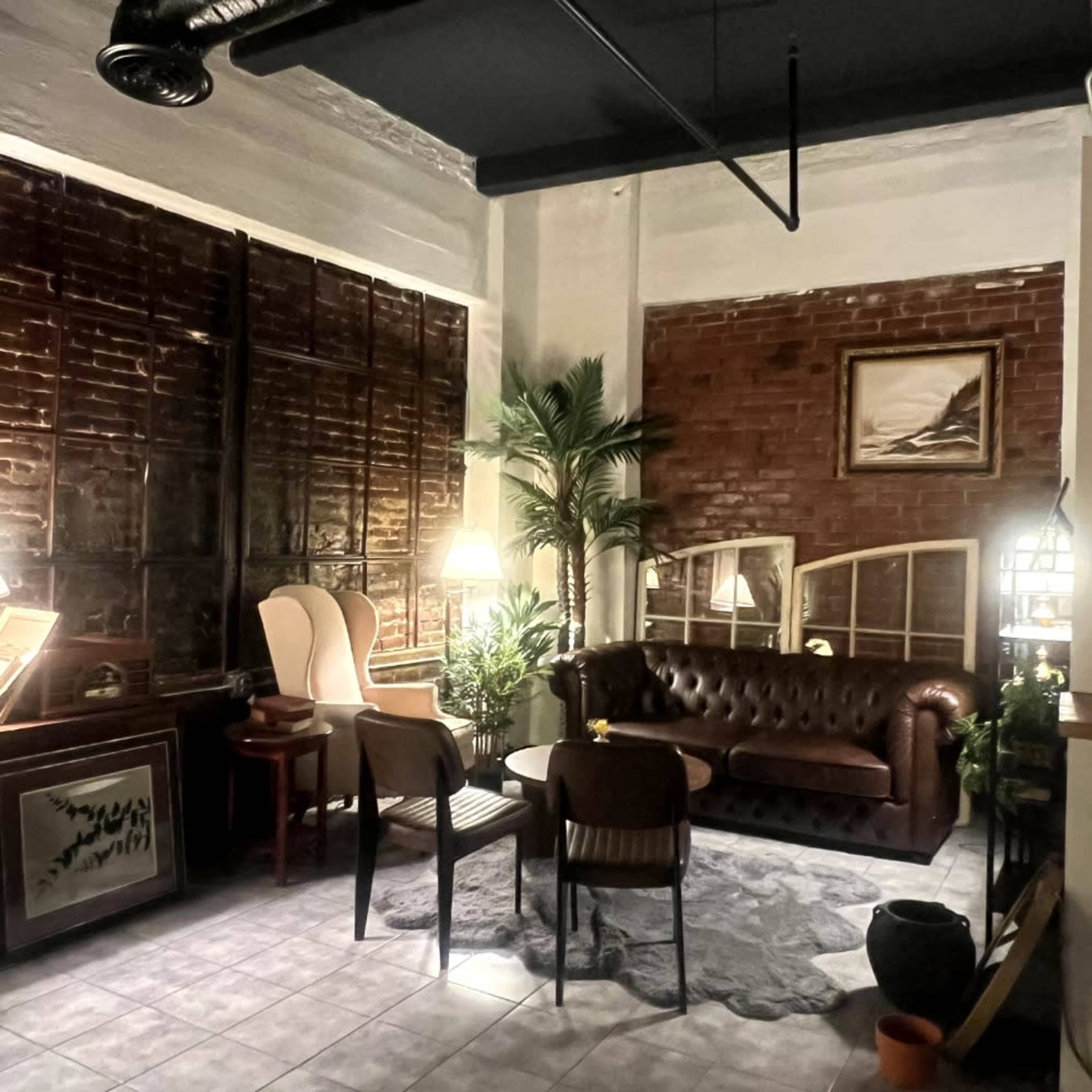 Versatile Cozy Venue on Hancock Street, Walkable to Quincy Cente Image in Quincy, Quincy, MA