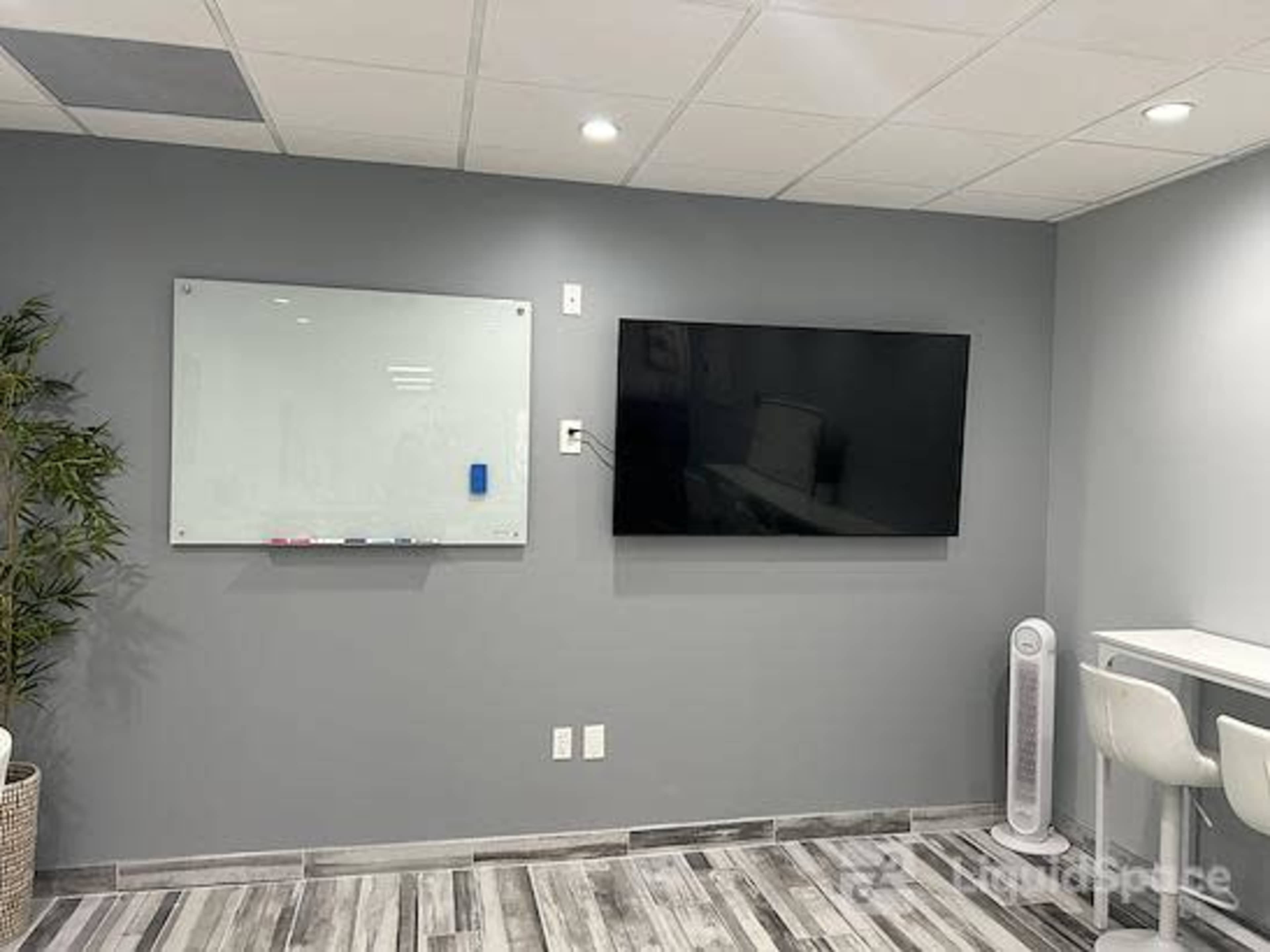 Semi- Private Meeting Space Image in Clearwater, Clearwater, FL