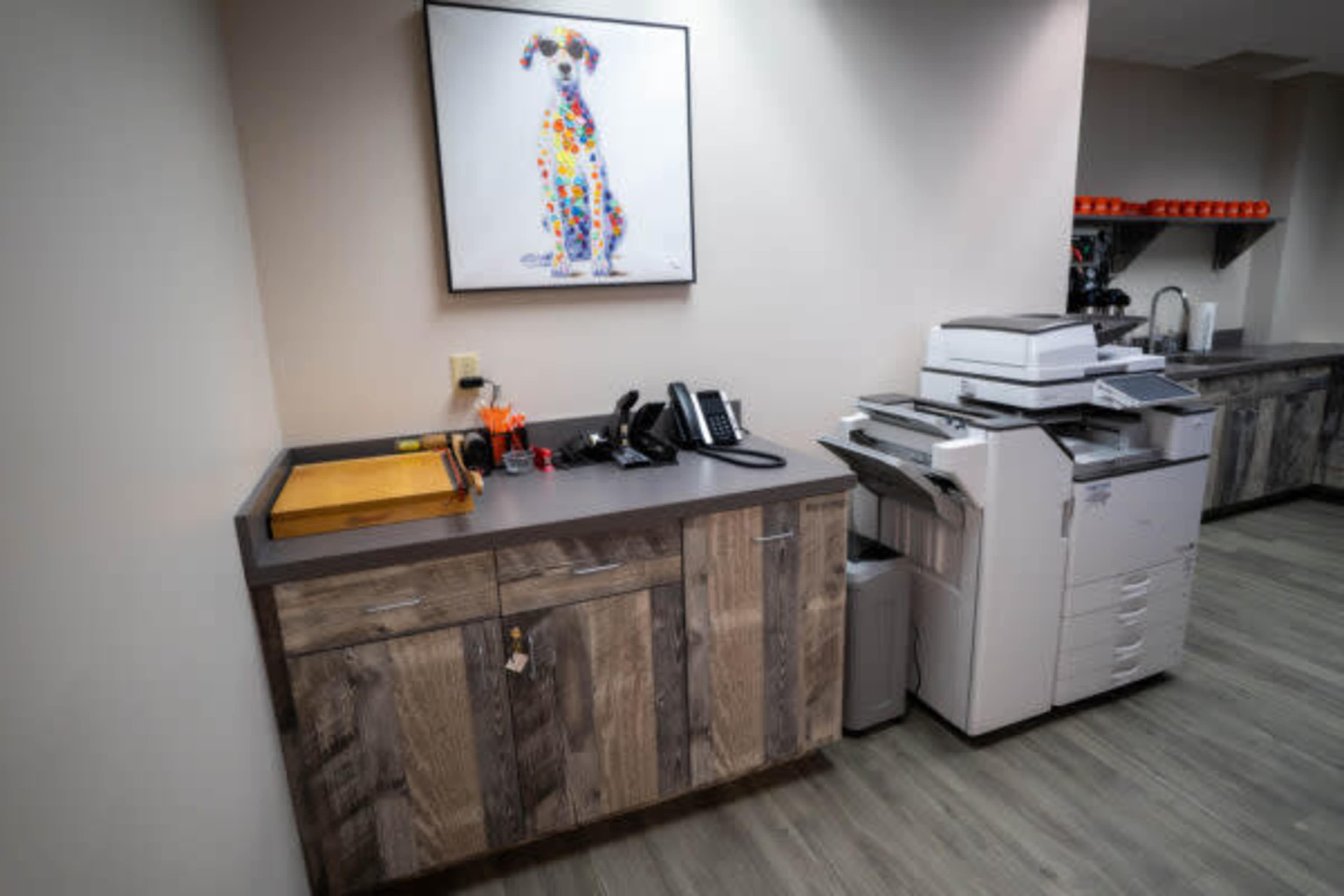 Modern - Professional - Meeting Space  - Edina - MN Image in Golf Terrace Heights, Edina, MN