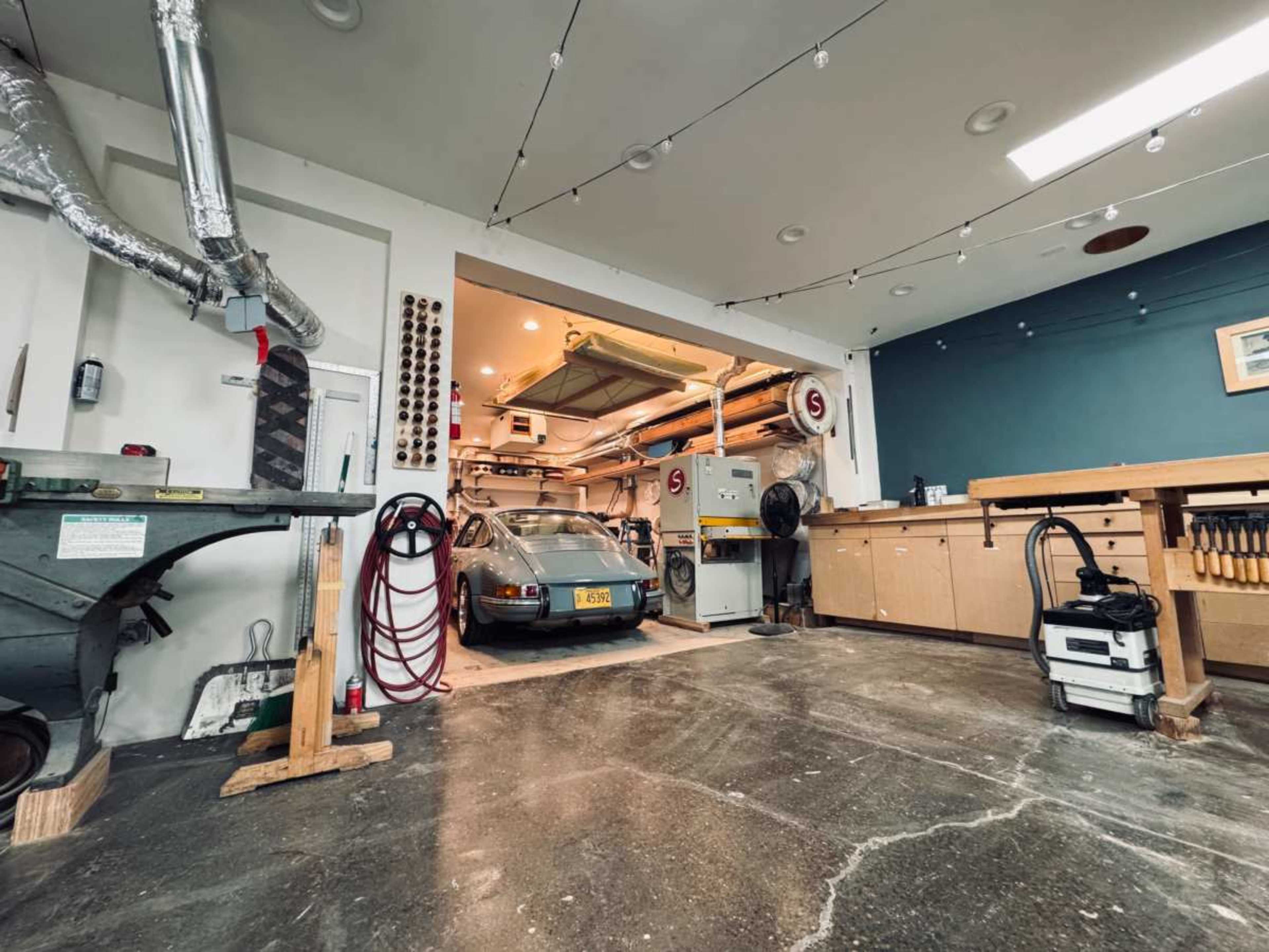 Industrial Design Space Image in Arbor Lodge, Portland, OR