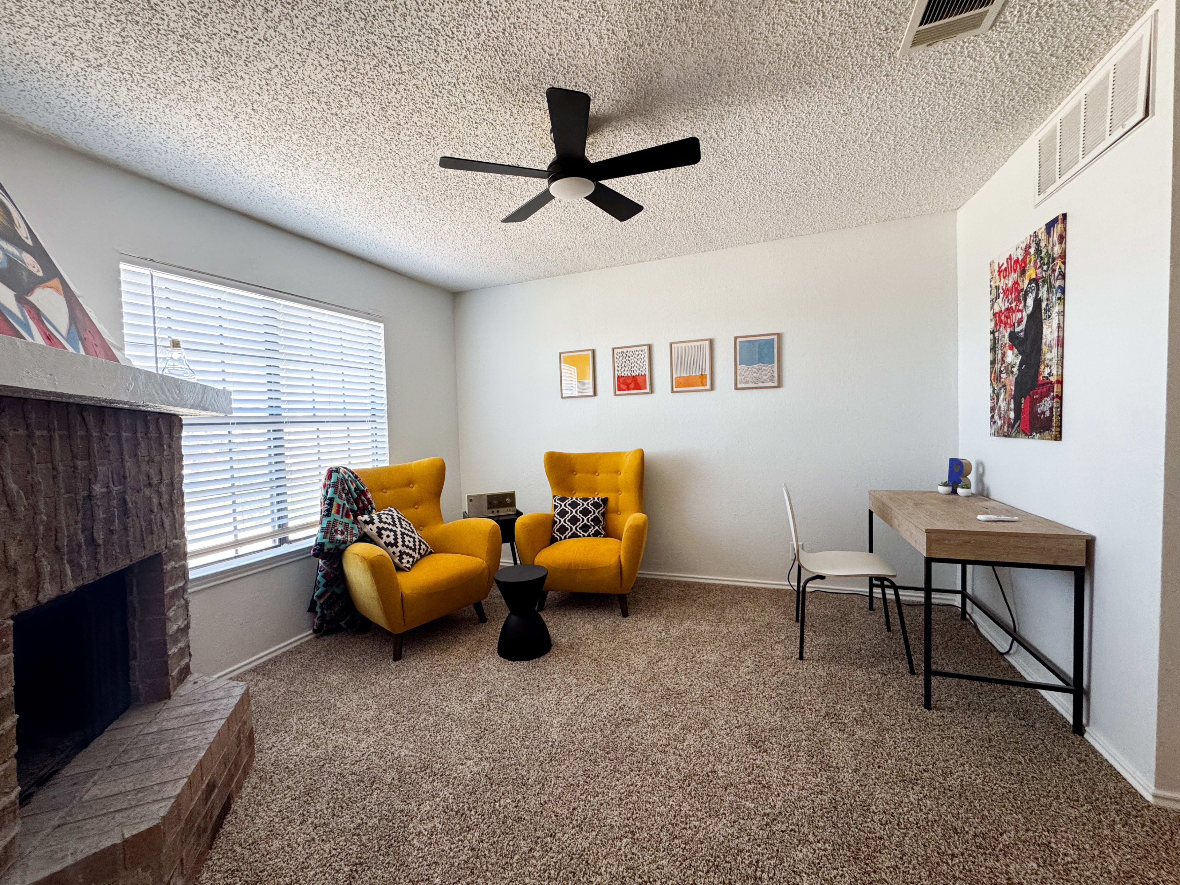 3 Story Modern Urban Condo With A 250+ Sq Foot Studio Space. Image in Ridgmar, Fort Worth, TX
