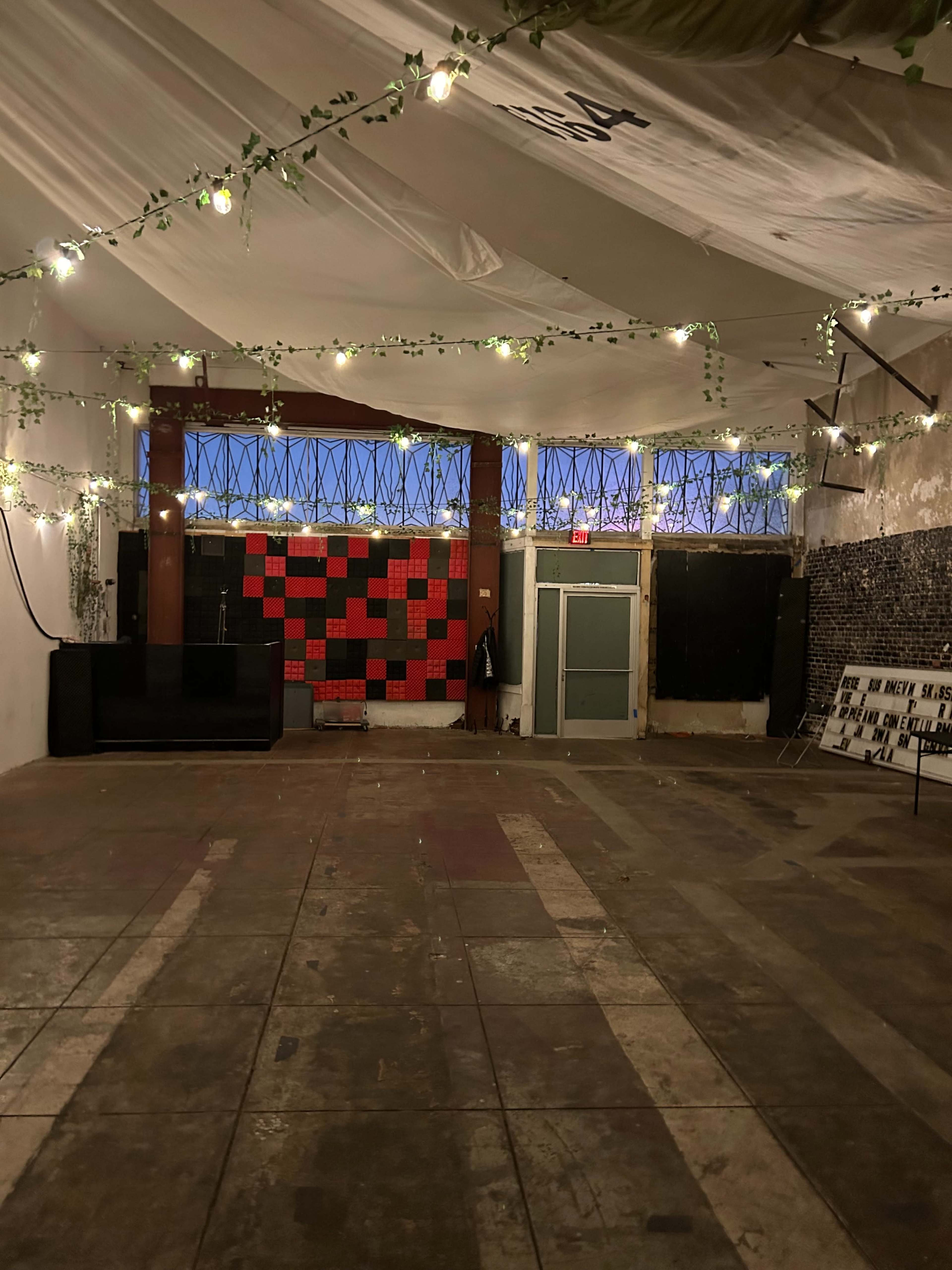 Warehouse Space w/stage Image in San Pedro, SAN PEDRO, CA