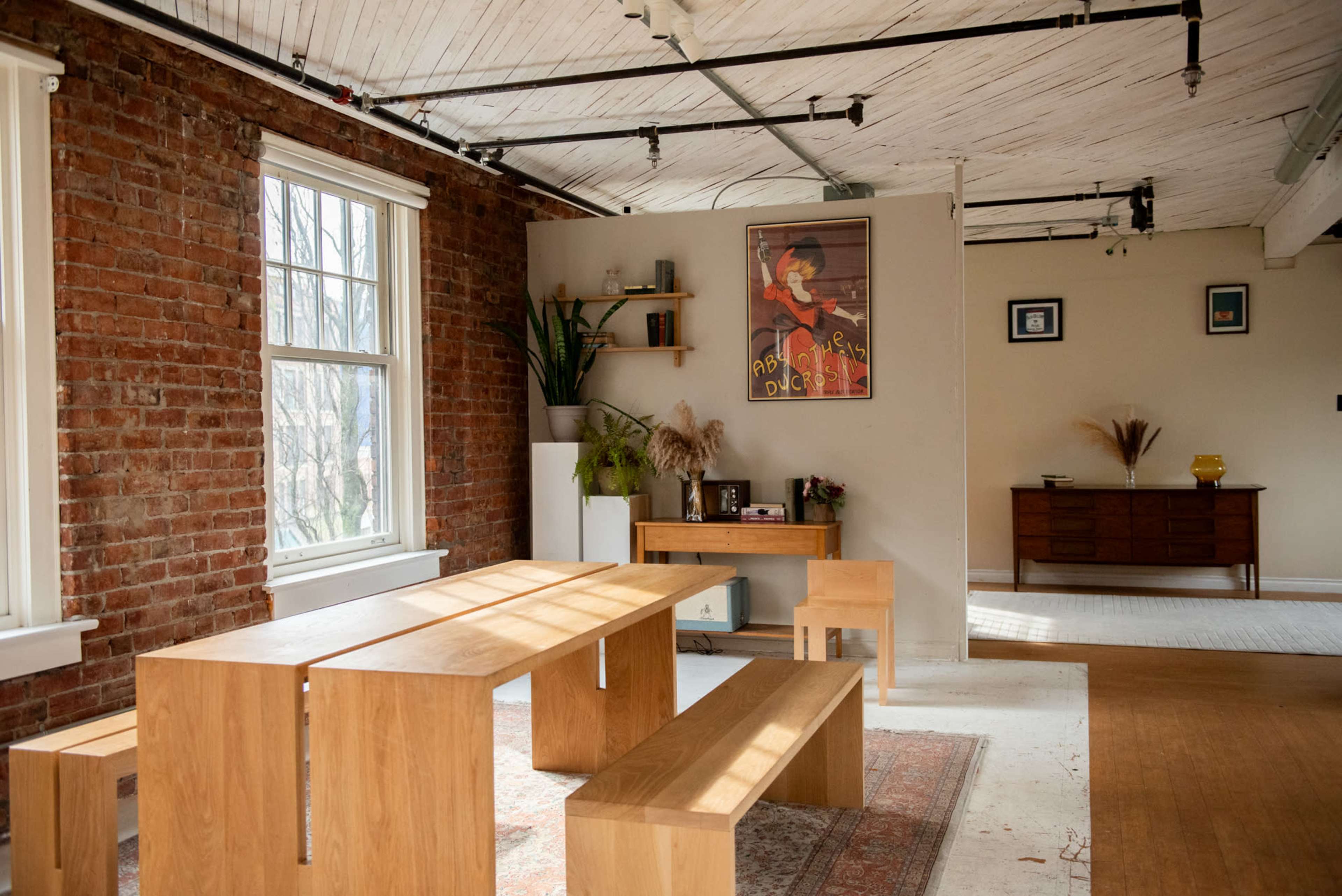 Very Large Bright Gastown Heritage Photo Studio Loft Image in Downtown Eastside, Vancouver, BC