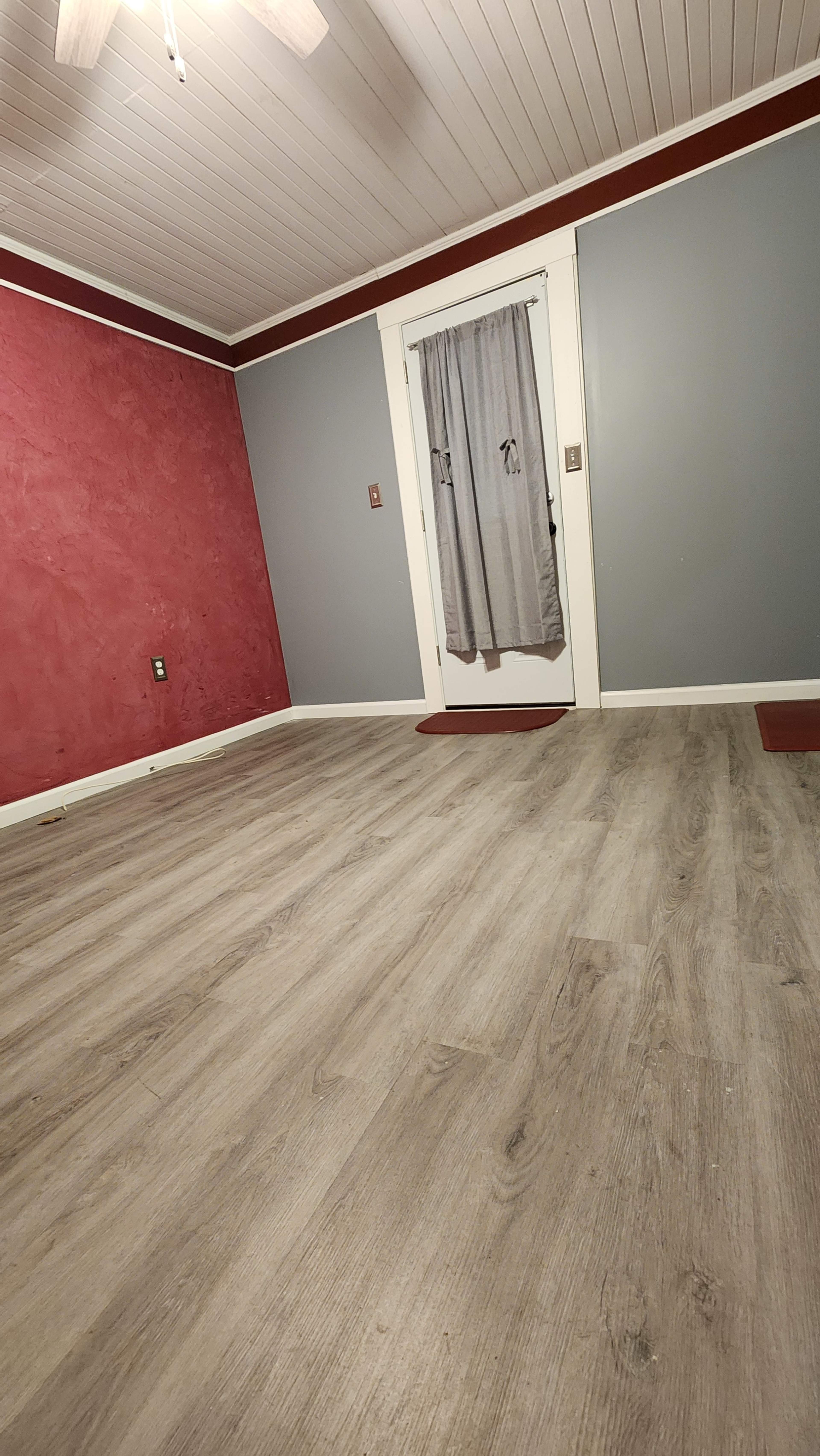 Residential area, one single room with one enrty and exit door. Image in Ewing Township, Ewing township, NJ