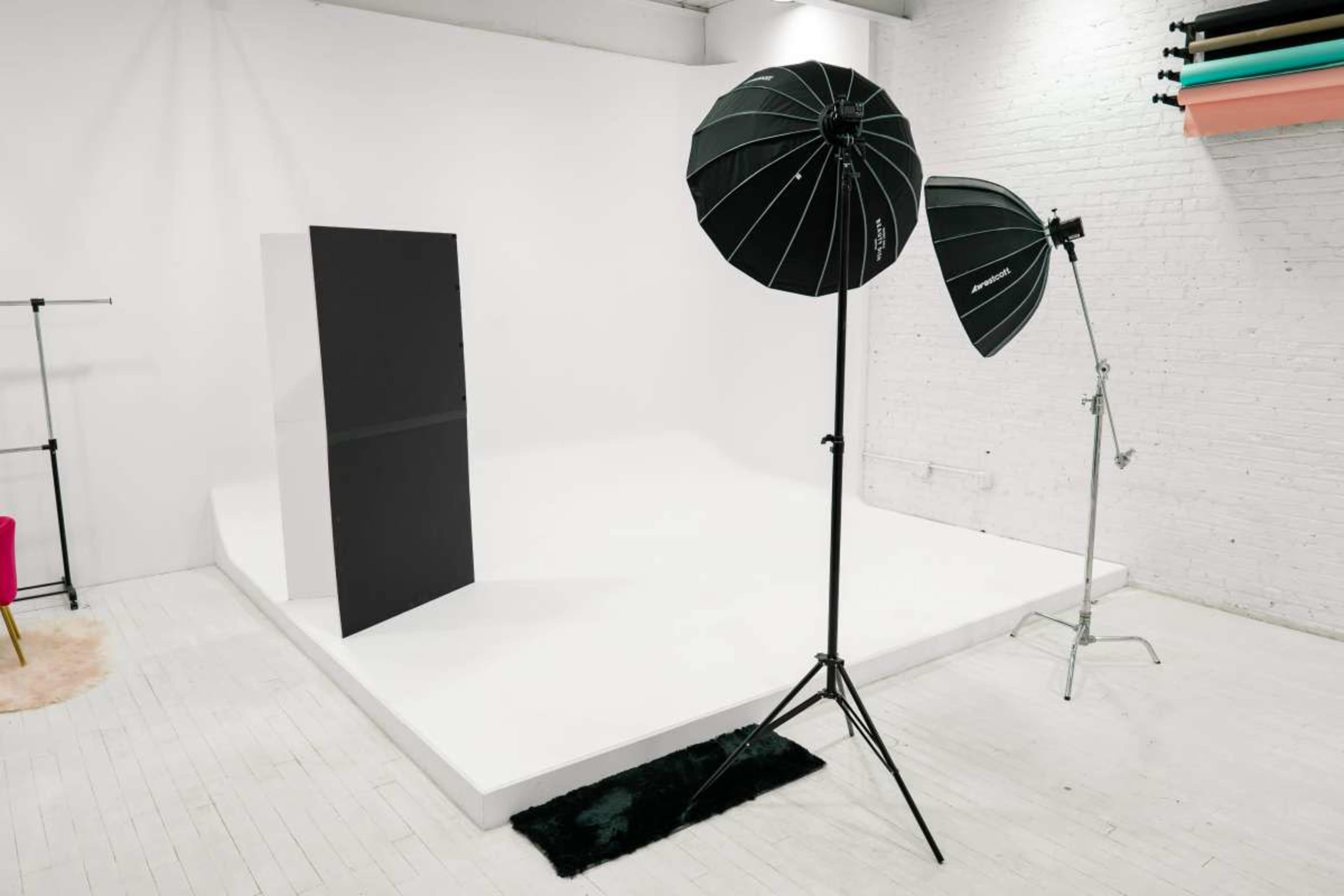 Bring Your Ideas to Life: Book Our Premium Content Creation Studio in Passaic, NJ Image in Passaic, Passaic, NJ