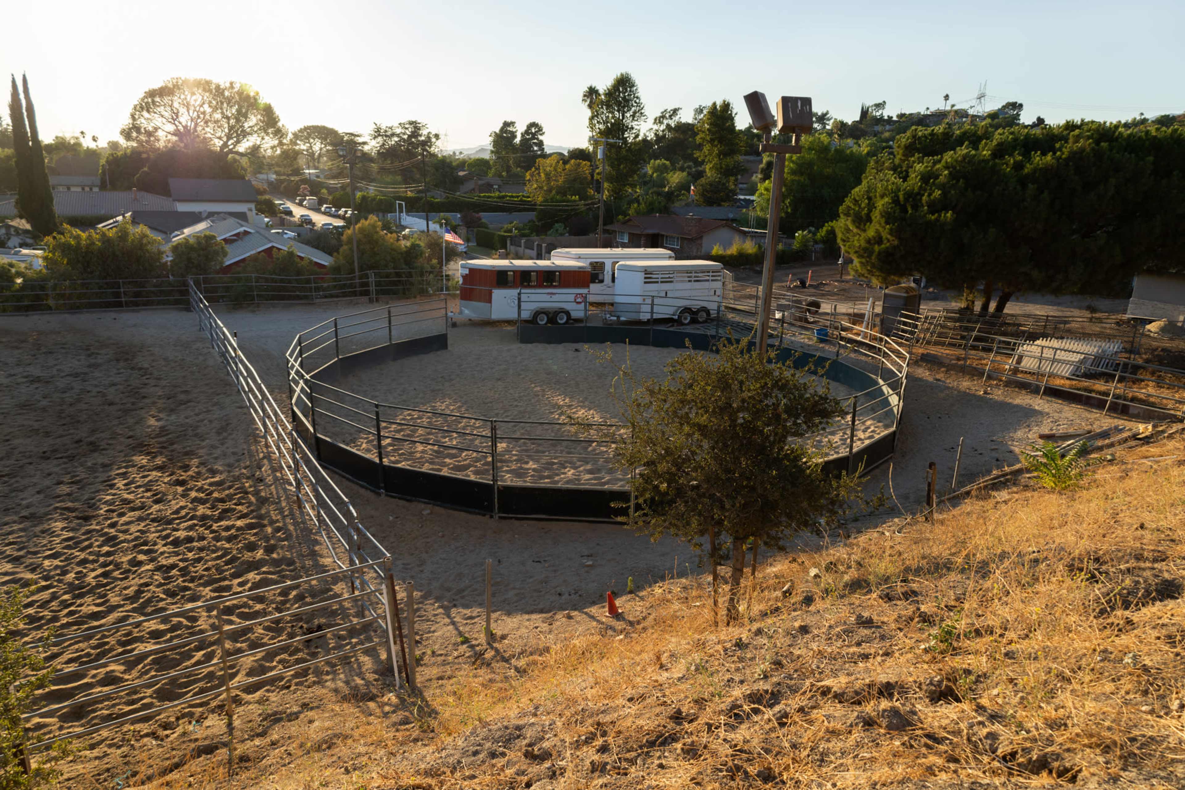 Scenic Horse Ranch with Studio and Multiple Arenas Image in Shadow Hills, Sunland, CA