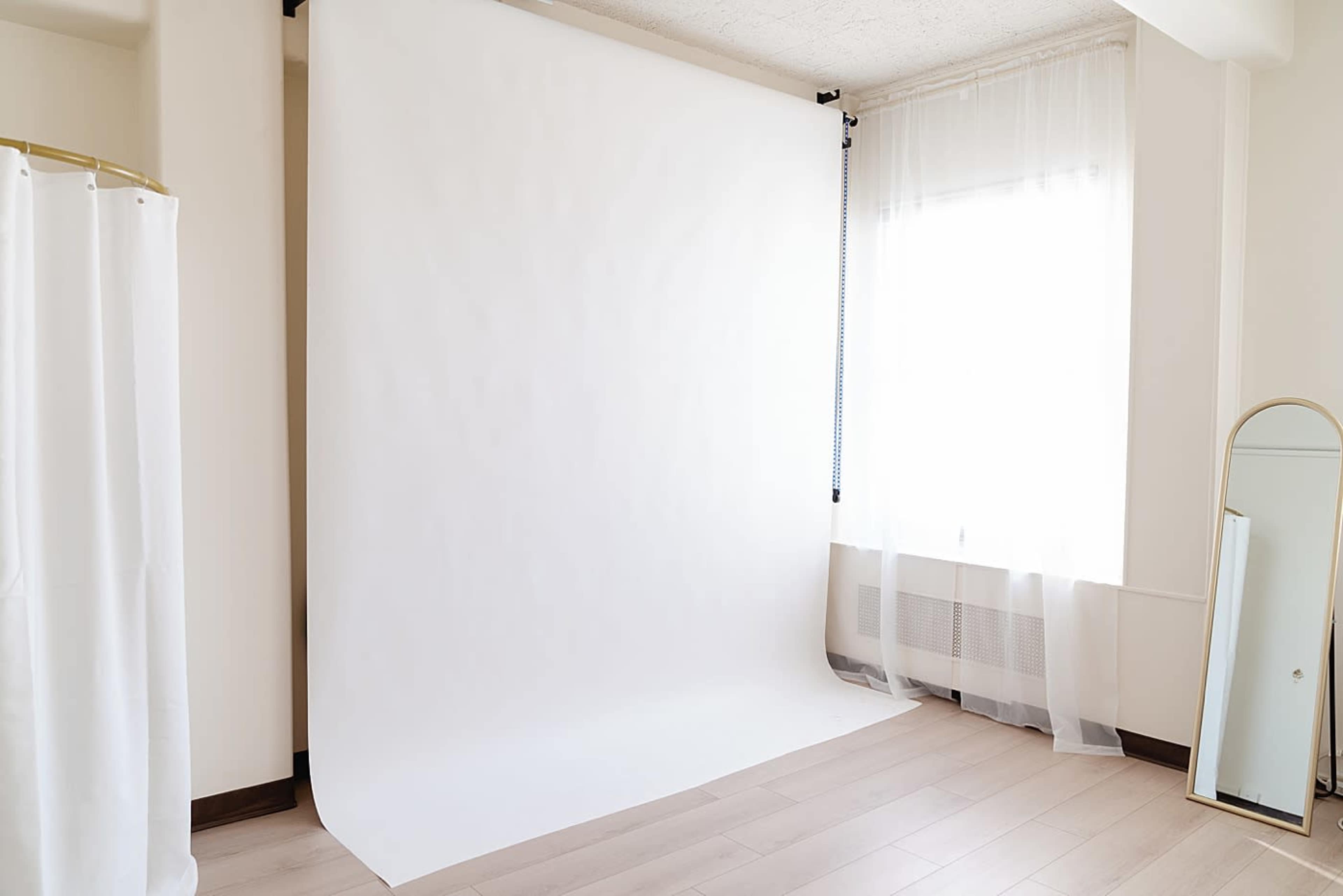 Downtown Studio with Natural Light Image in Lower State, Santa Barbara, CA