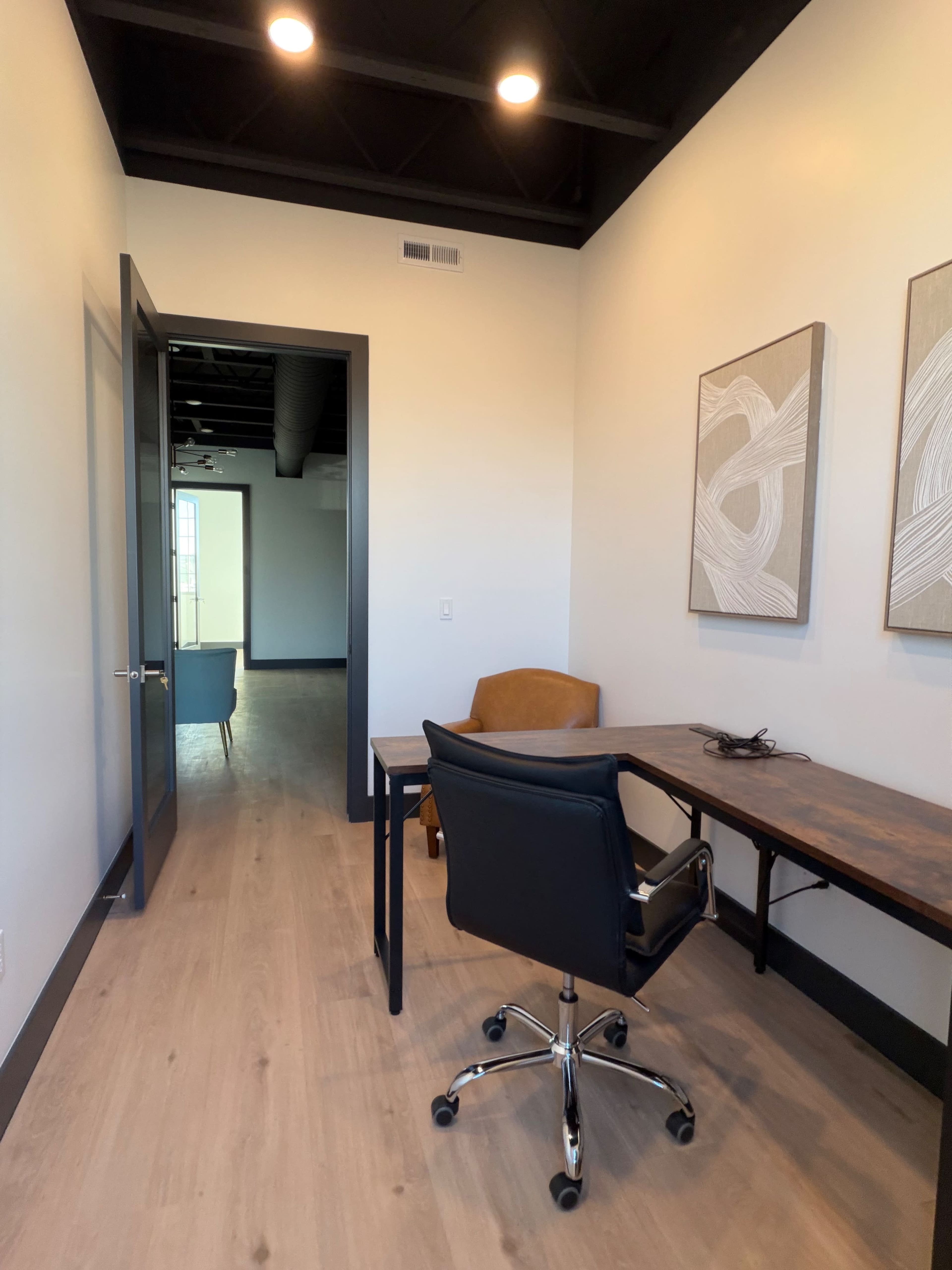 Private Pleasant Grove Office (fits 2) Image in Pleasant Grove, Pleasant Grove, UT