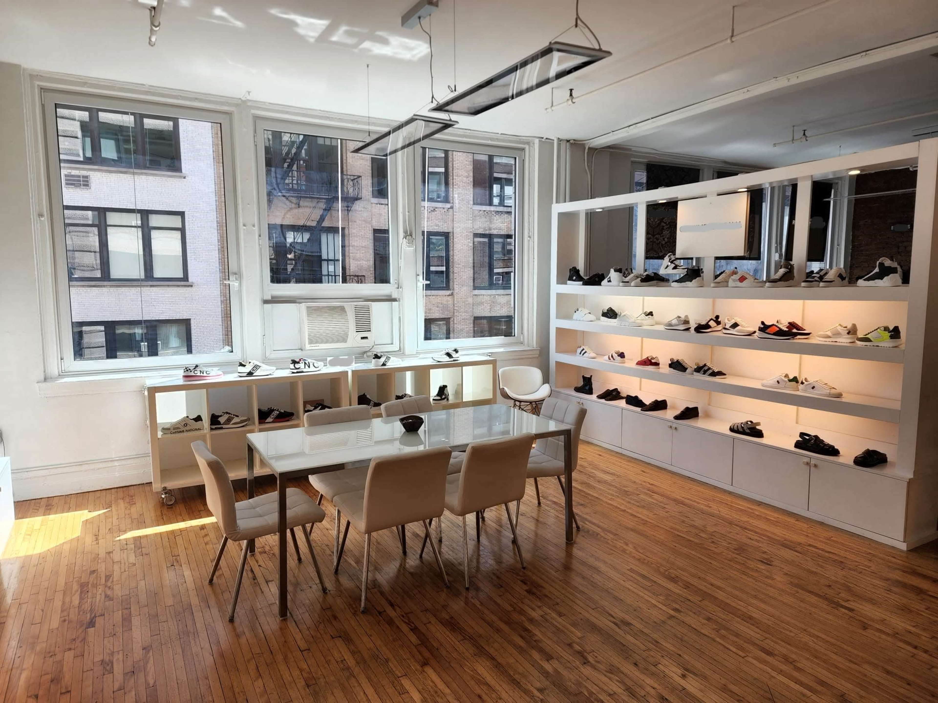 Sunny showroom with displays and sitting areas Image in Midtown Manhattan, New York, NY