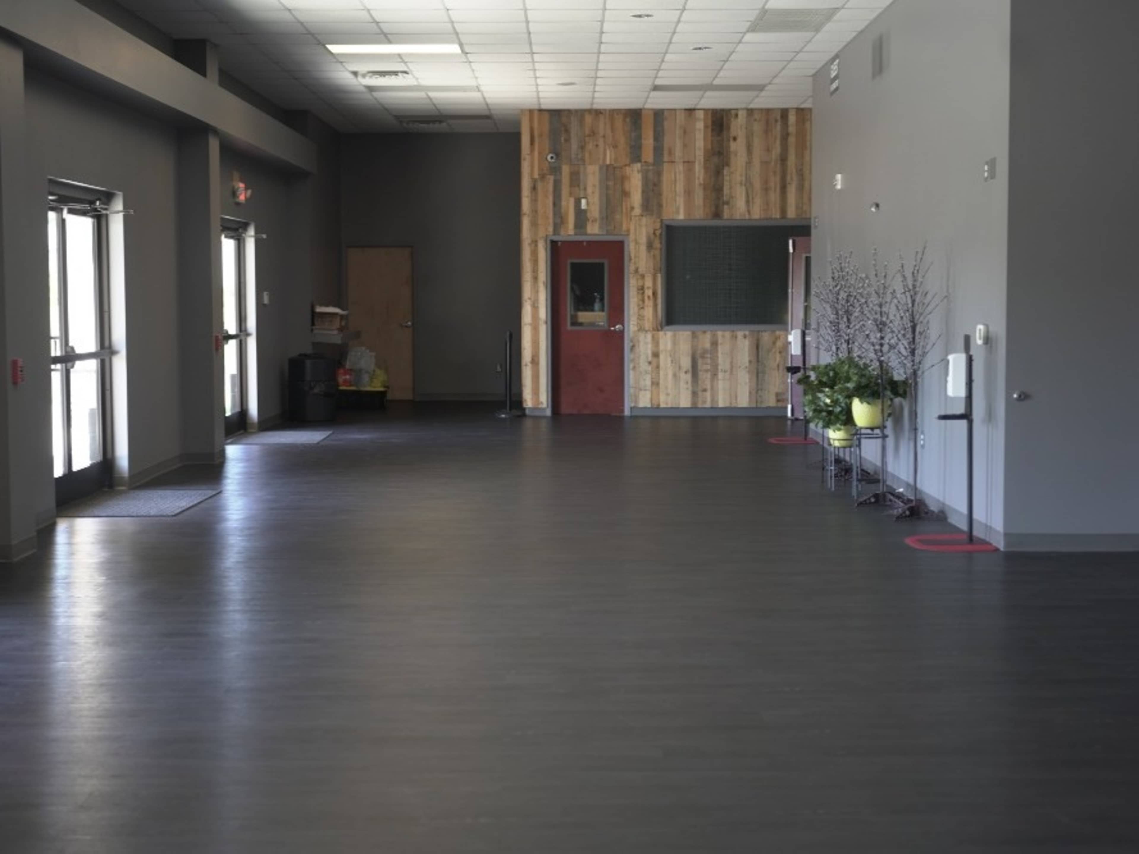 Lobby Lounge Access