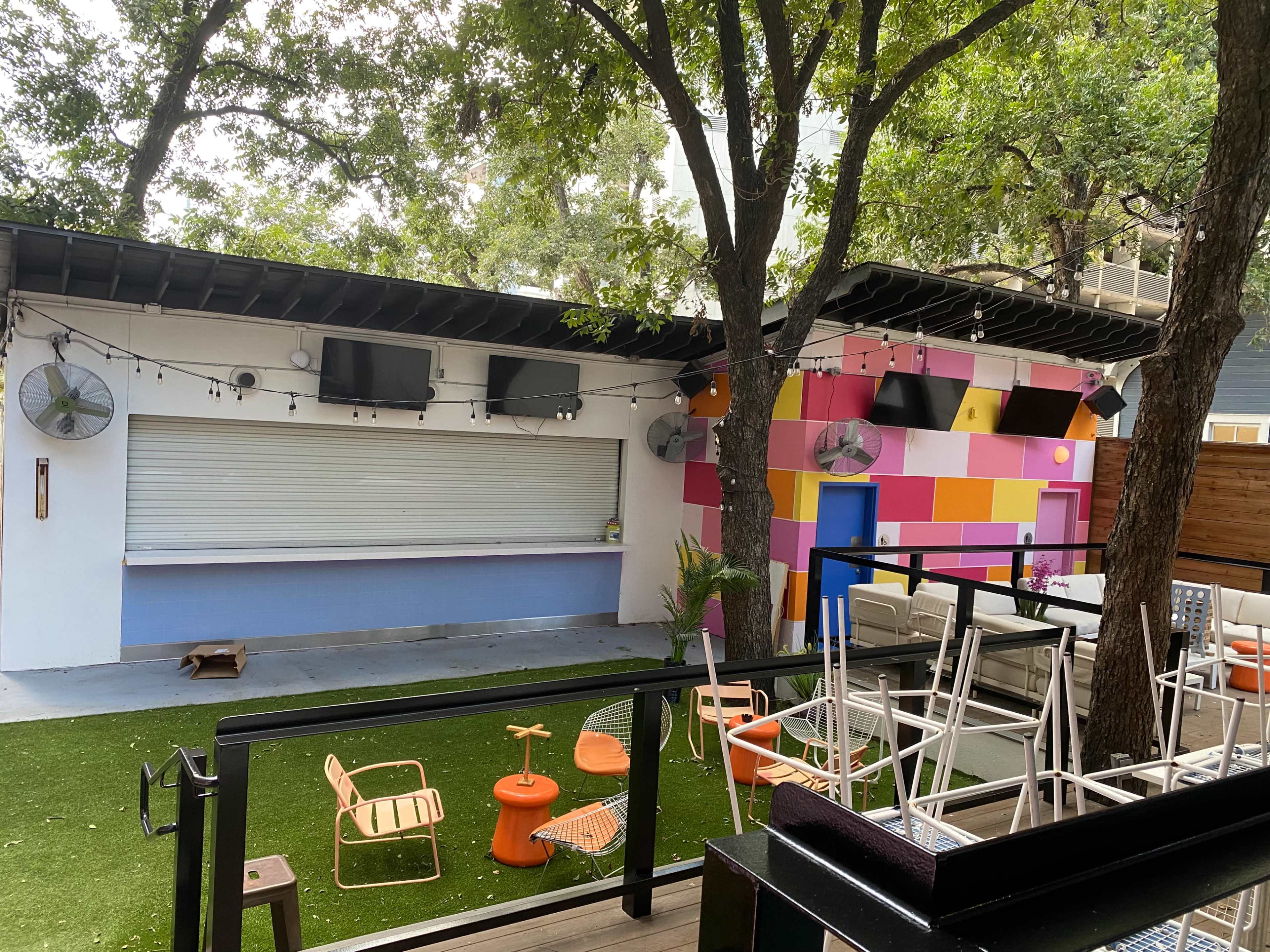 Downtown retro inspired space bungalow. Image in Downtown Austin, Austin, TX