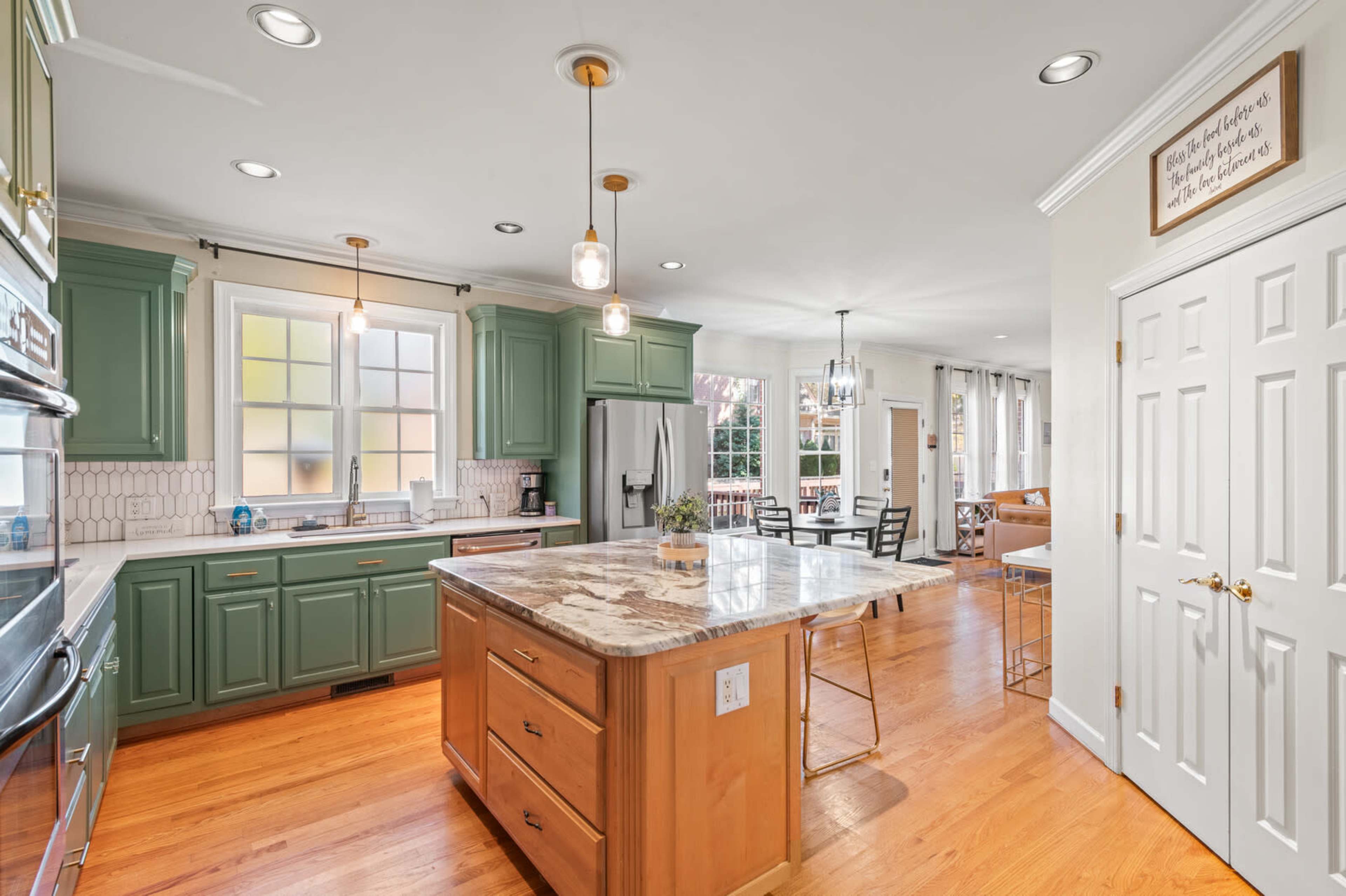 Bright & Chic Hampton Home Image in Farmington, Hampton, VA