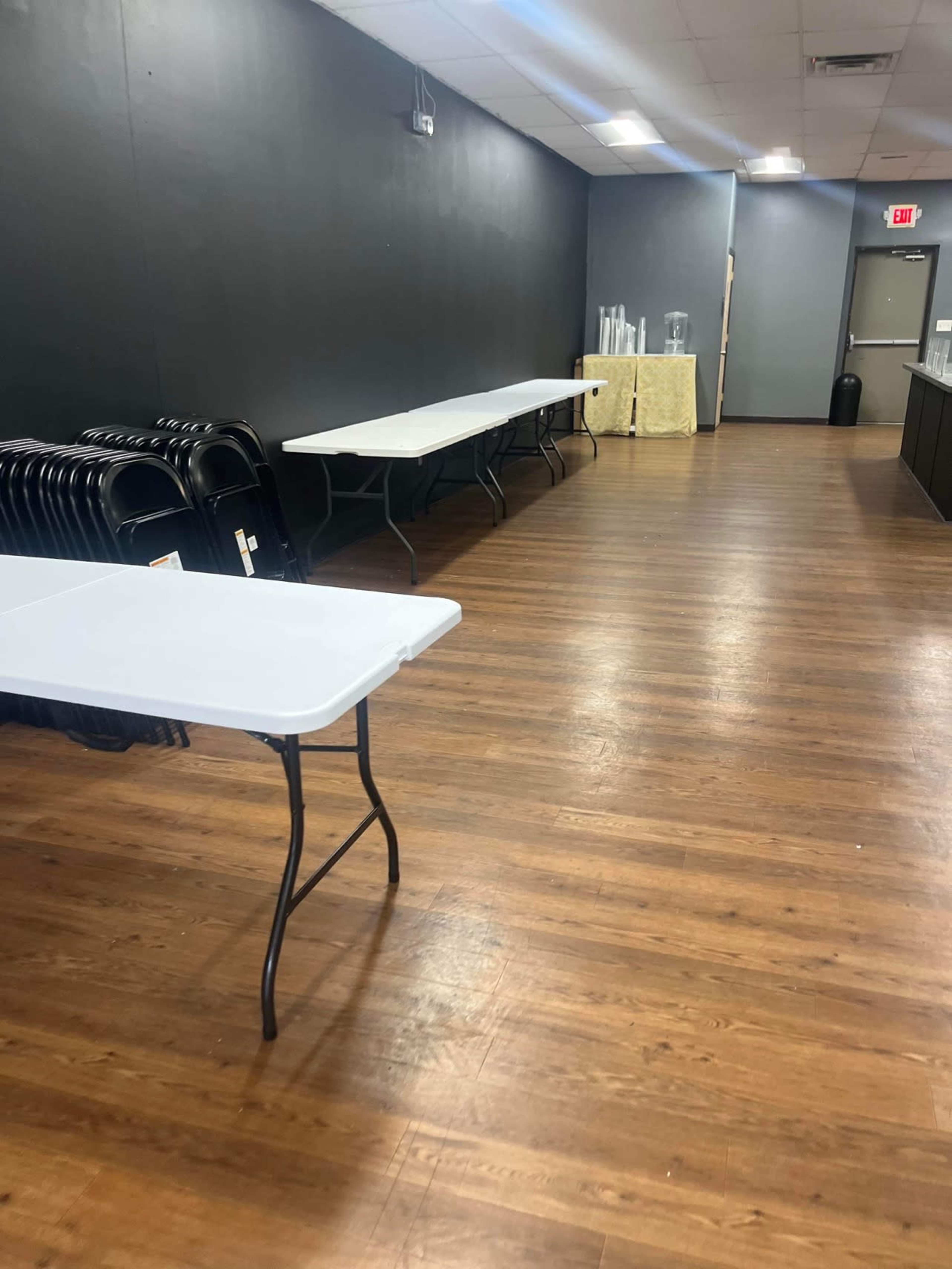 Urban Excellence , Classy Experience, Roomy Image in , Salisbury, MD