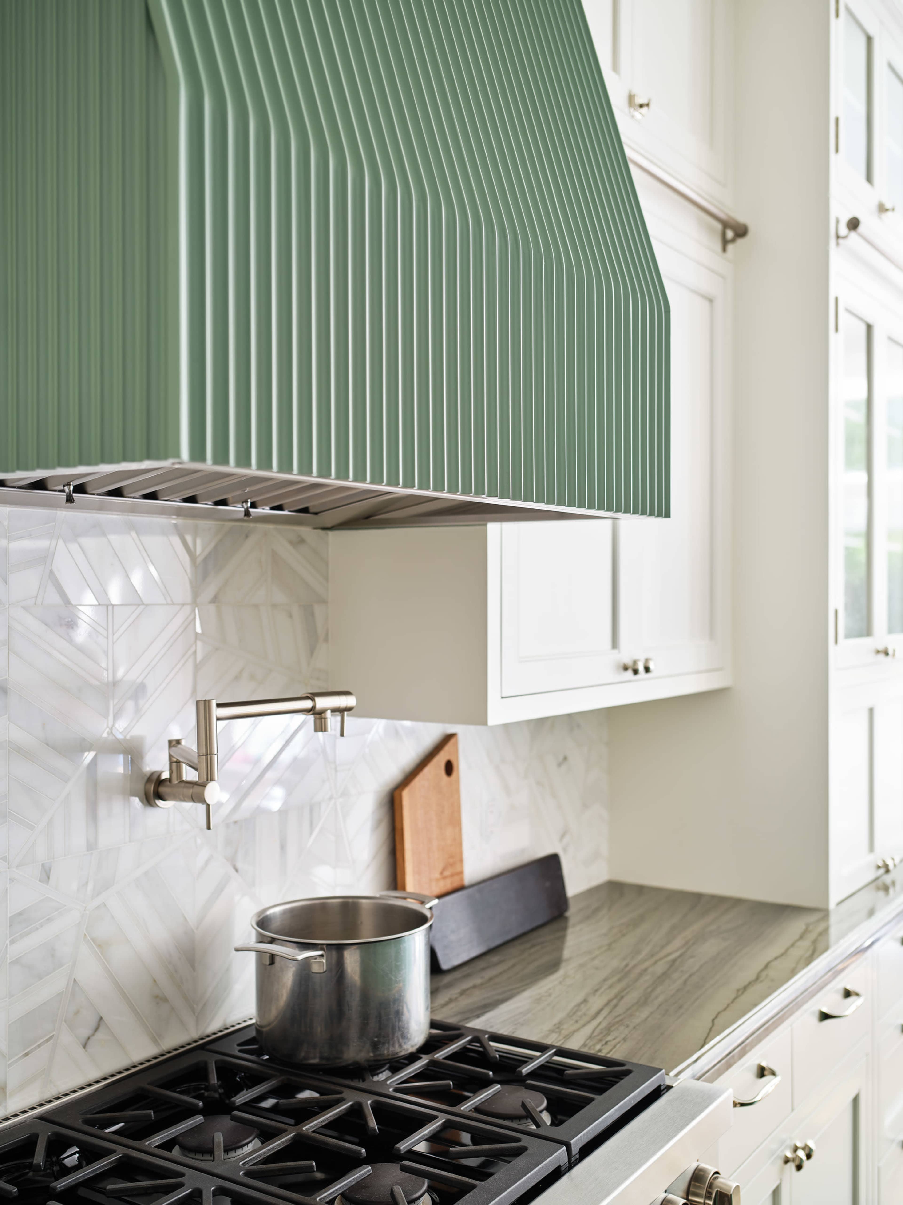 Light-Filled Remodeled Transitional Kitchen in Victorian Home Image in Pacific Heights, San Francisco, CA