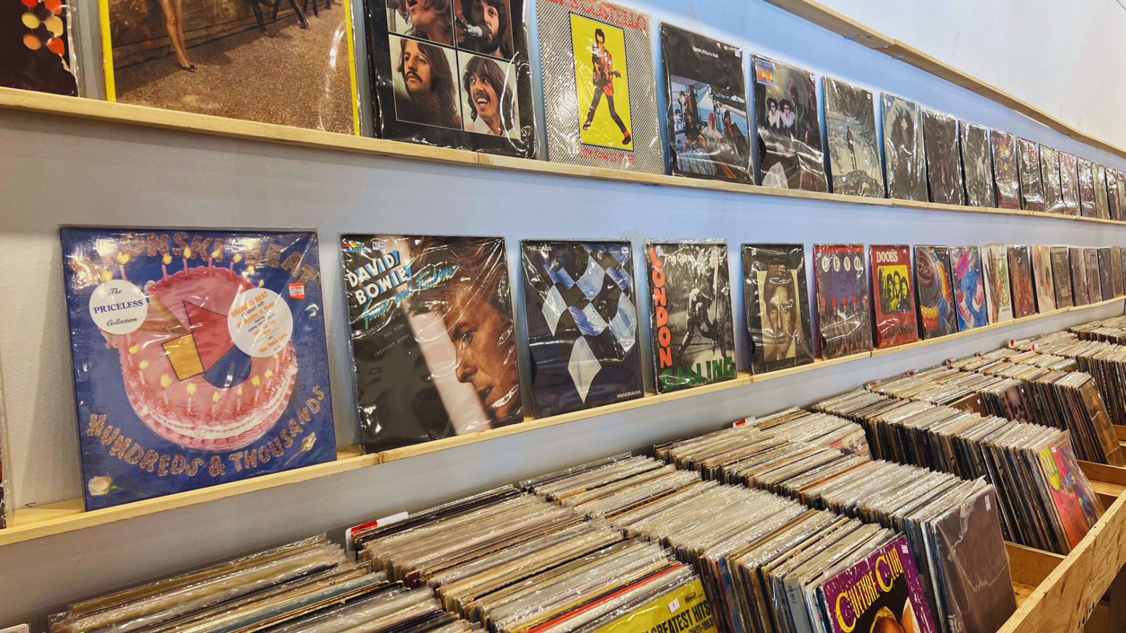 Nivessa Hollywood - Vinyl Record Store with Stage Image in Hollywood, Los Angeles, CA