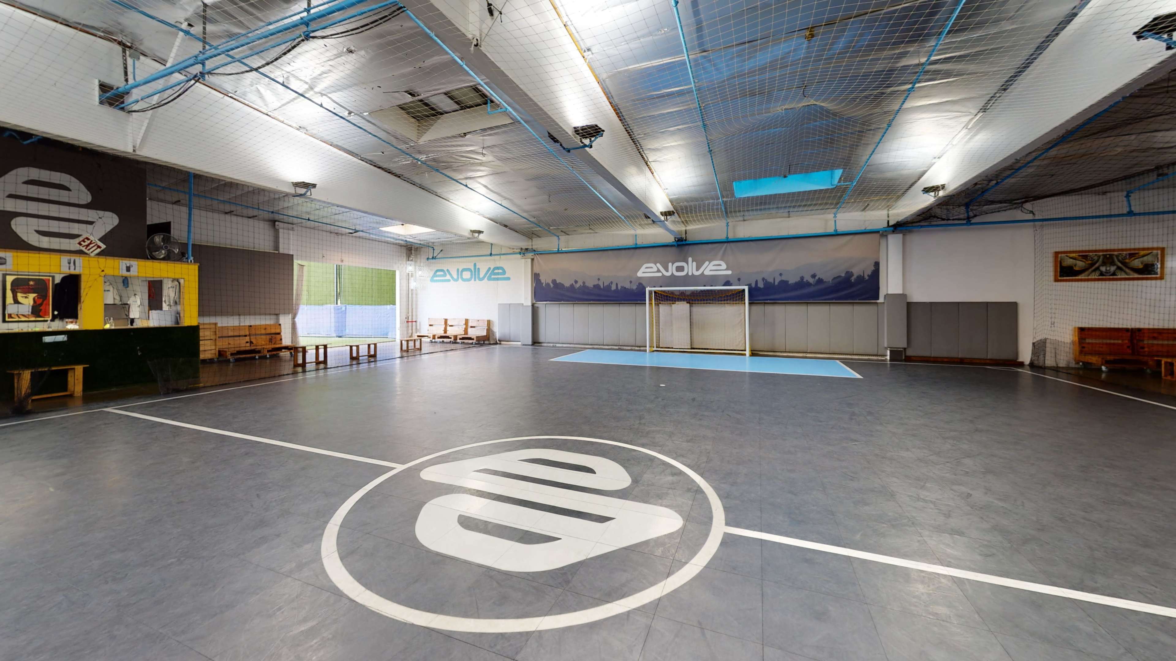 MULTI -FUNCTIONAL LA SPORTS SOCCER ARENA Image in Elysian Valley, Los Angeles, CA