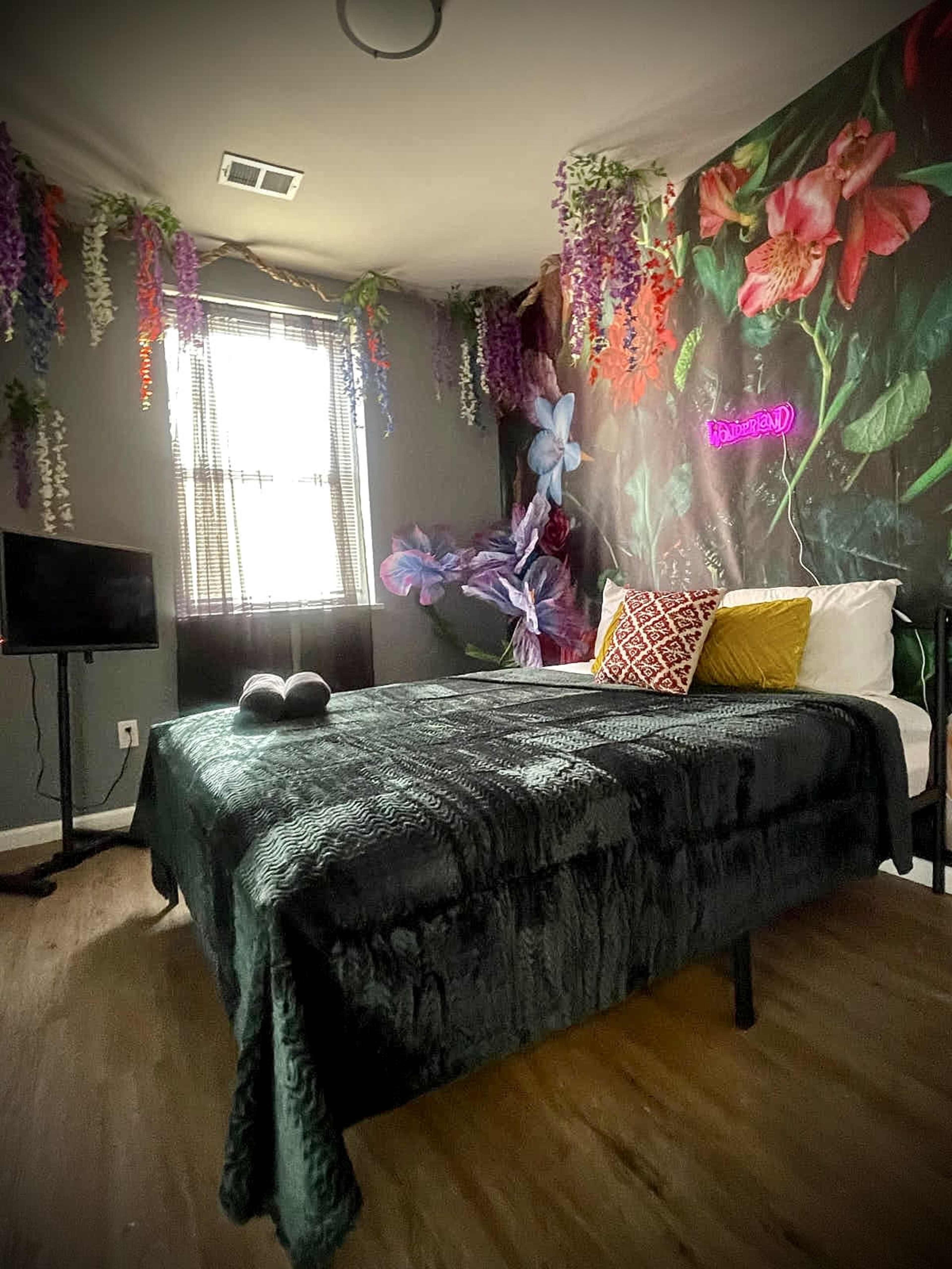 Boudoir Goddess Fairy Garden w/ Movie Room & Pink Victorian Loveseat Image in North Philadelphia, Philadelphia, PA