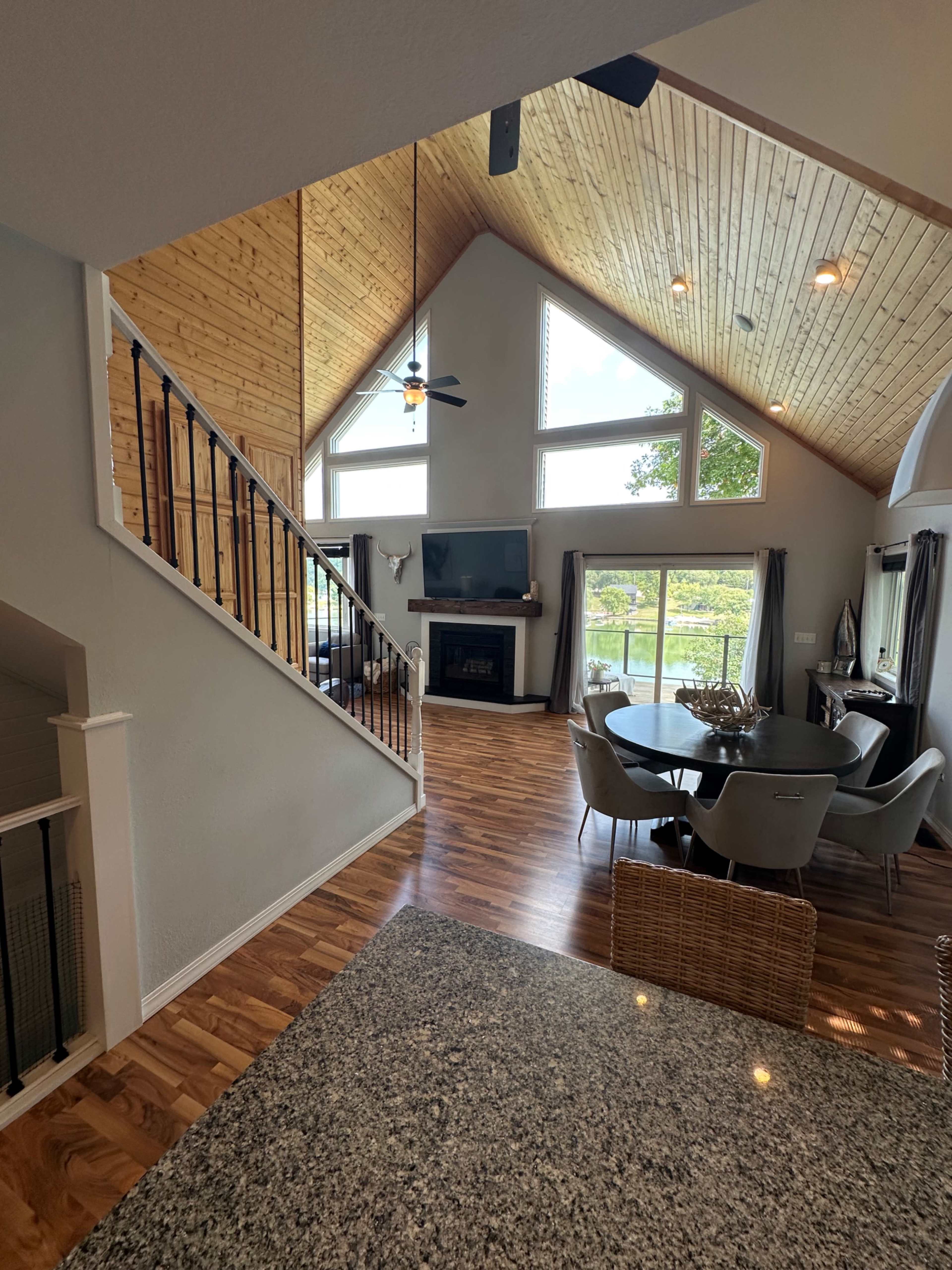 Classic A-frame Lake House with Breathtaking Views Image in Diamondhead Lake, Dexter, IA
