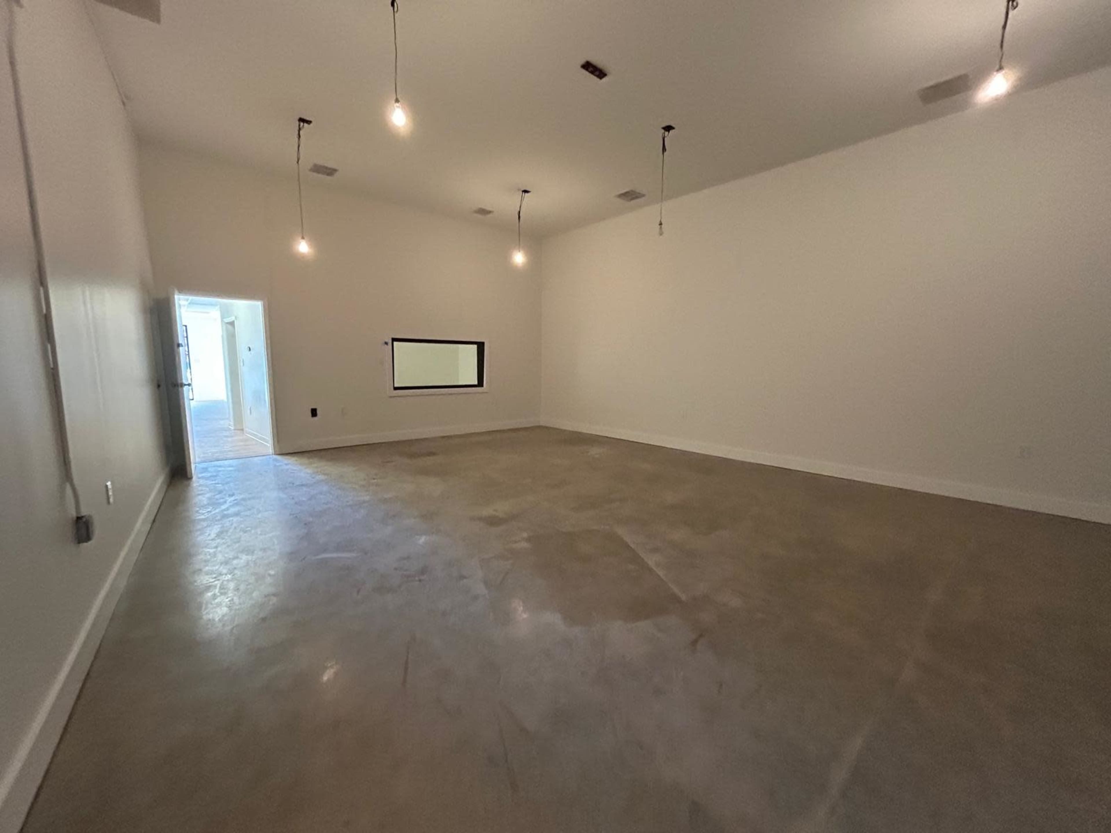 Modern Industrial Flex Suite — Office, Kitchen, 2 Baths + Quiet Climate-Controlled Warehouse Image in Oakdale South, Charlotte, NC