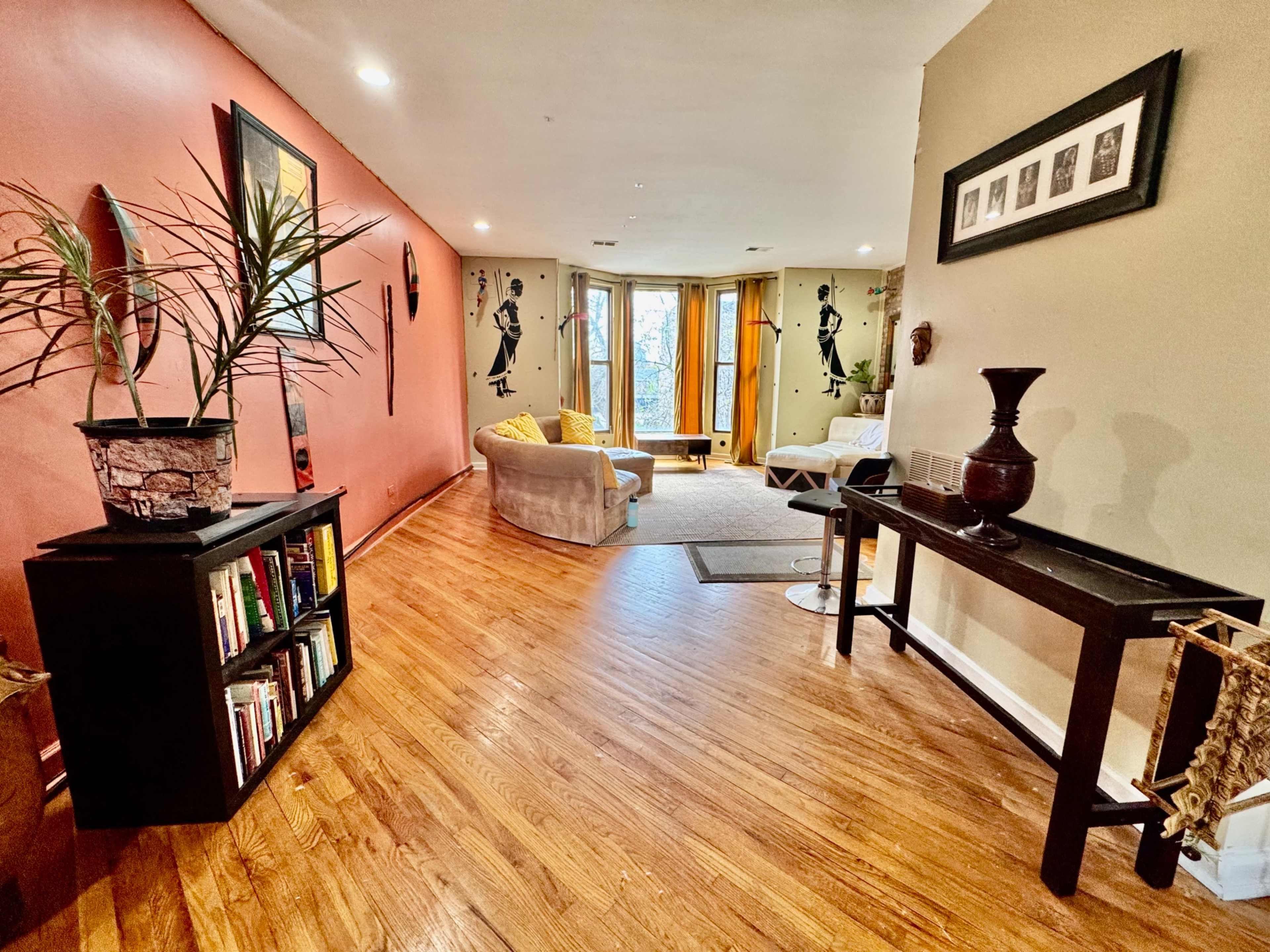 International  Ethnic experience Image in Kenwood, Chicago, IL