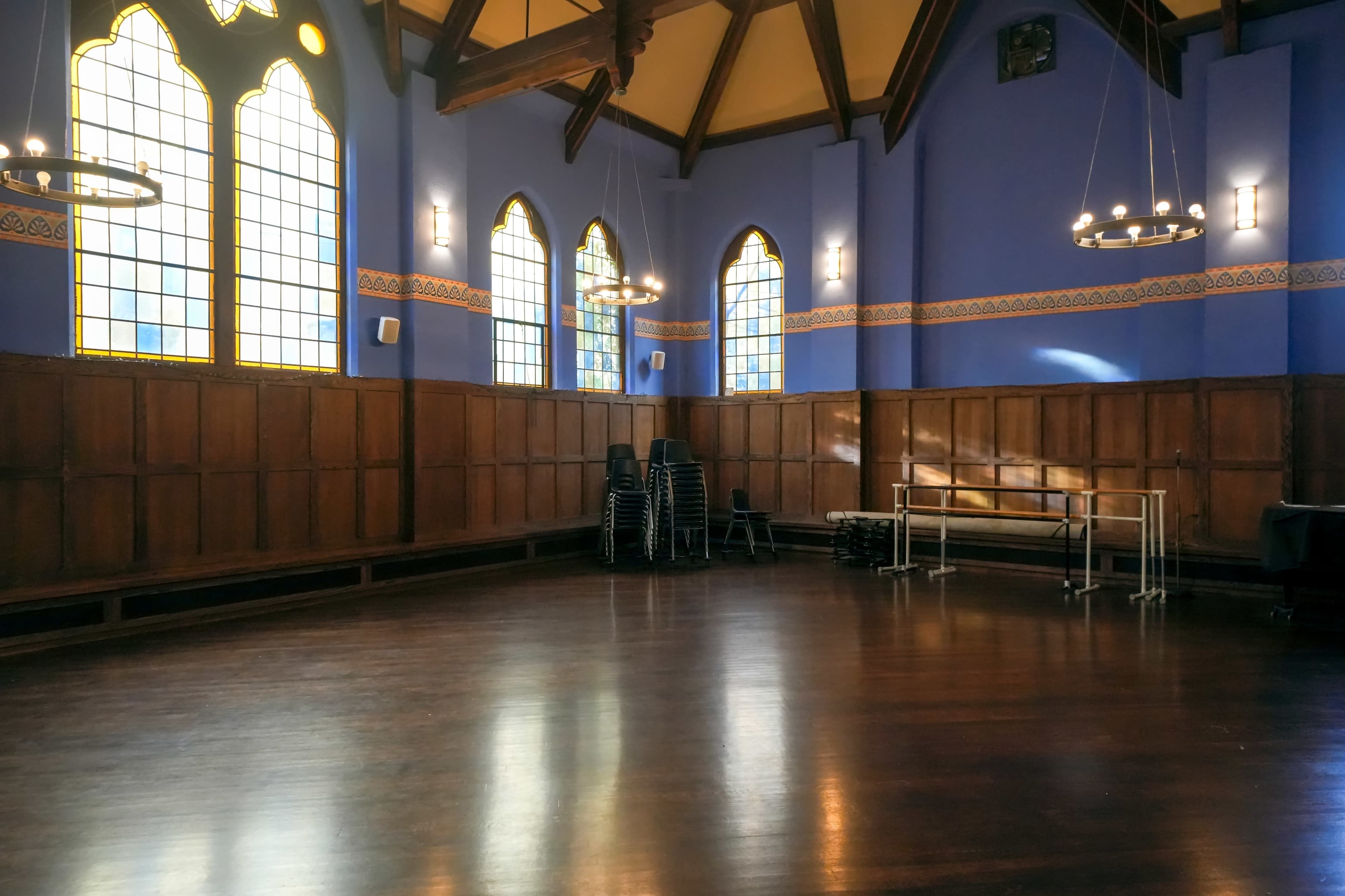Bright Hall with High Ceilings and Vintage Charm Image in Carroll Gardens, Brooklyn, NY