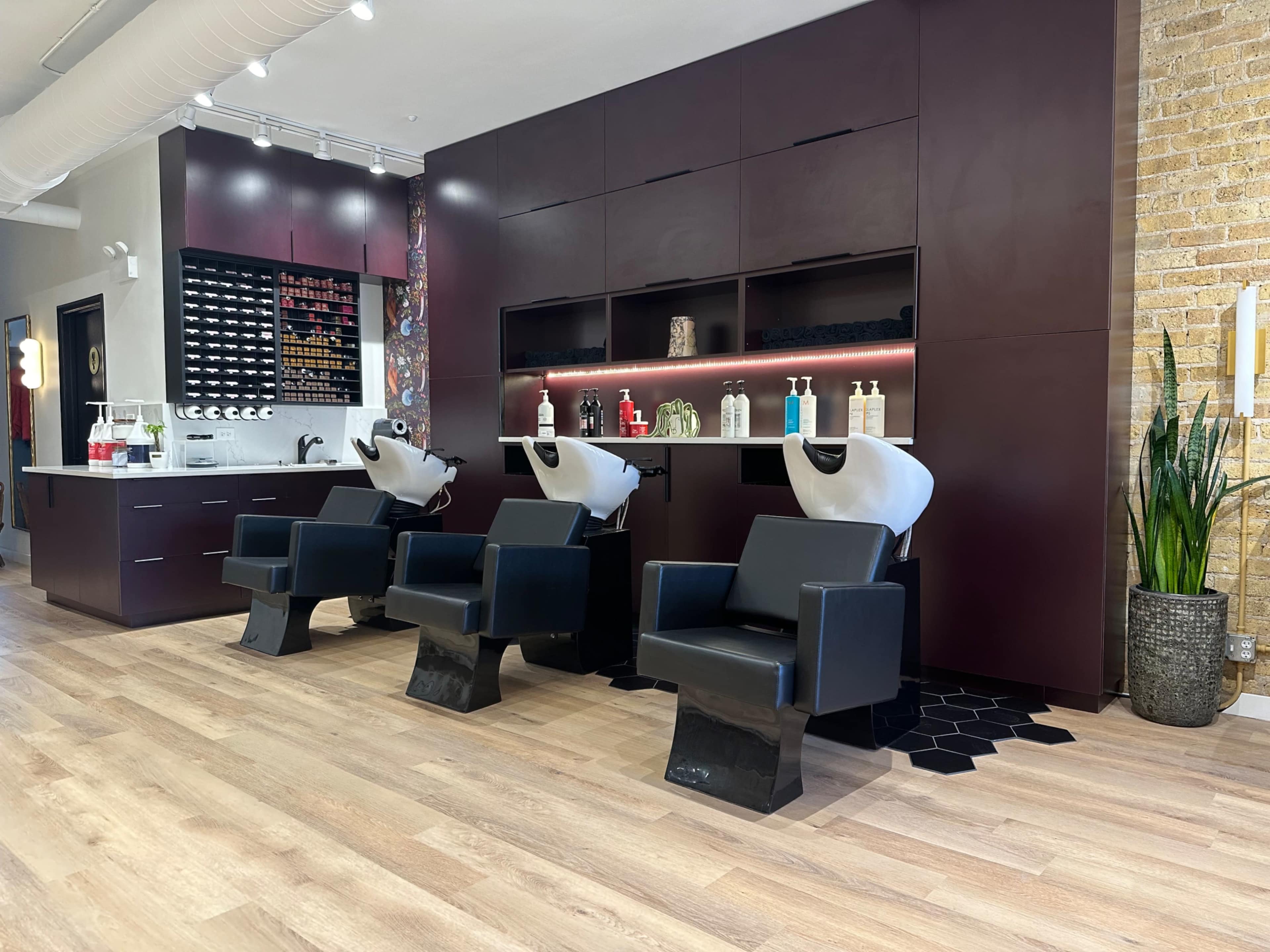 Stylish West Loop Designer Hair Salon Image in Near West Side, Chicago, IL