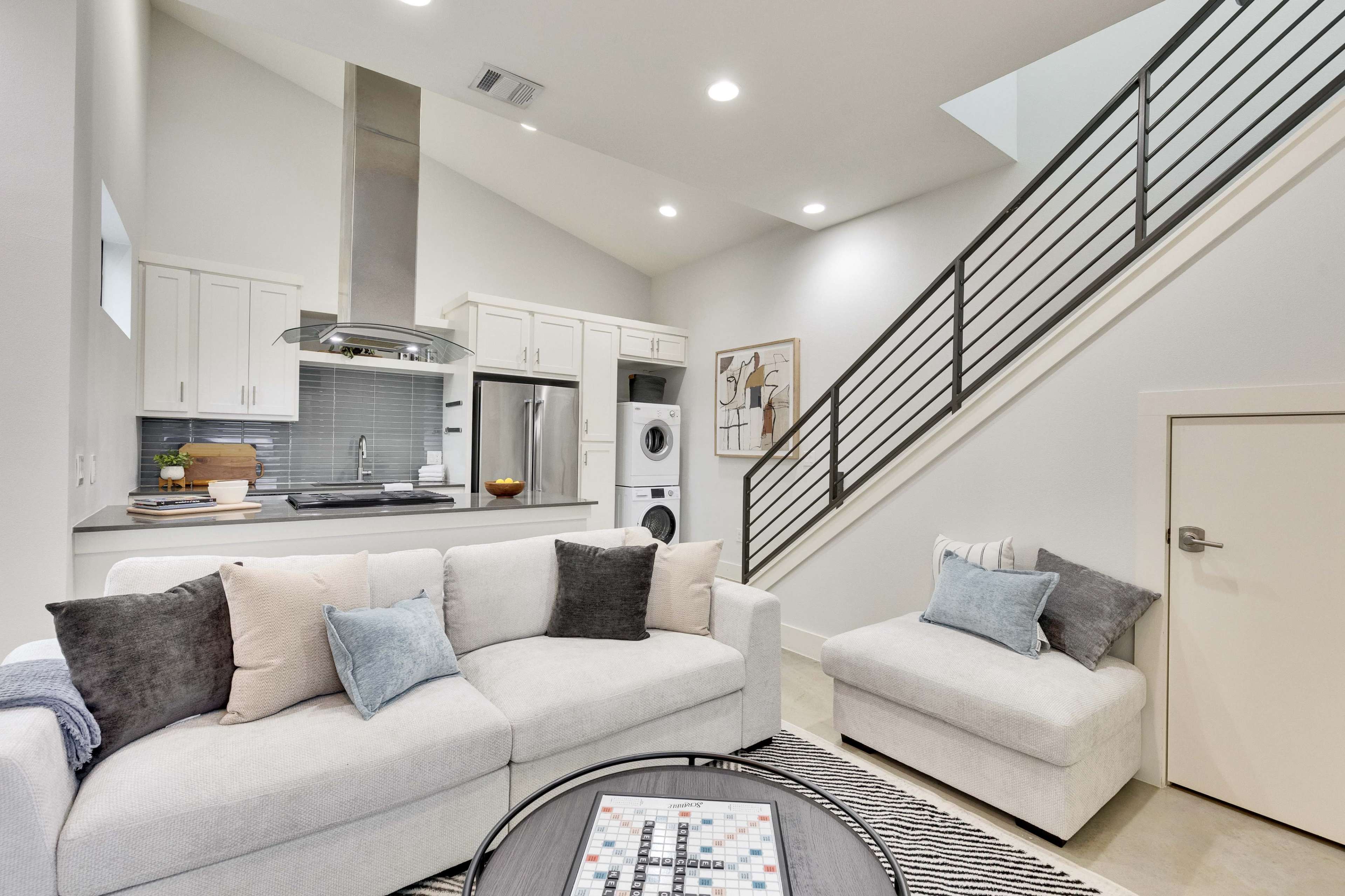 Modern East Austin Professionally Staged House Image in Holly, Austin, TX