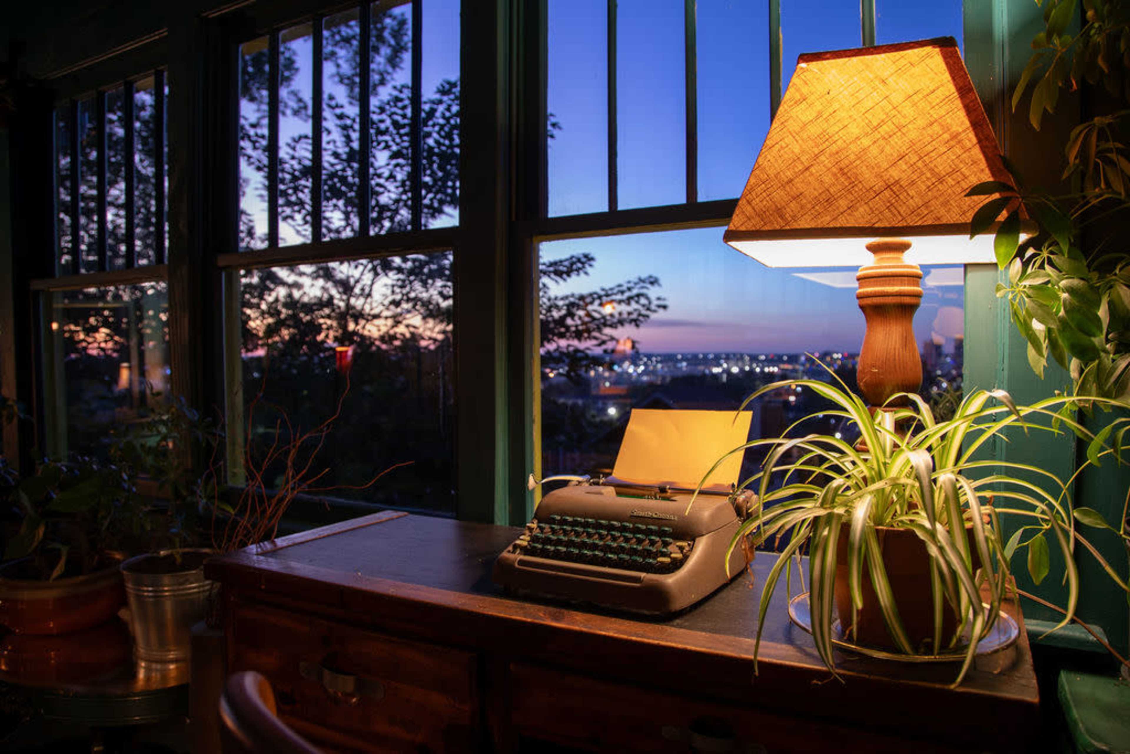 The Little Prince House: A Colorful Escape with a City View Image in Five Points South, Birmingham, AL