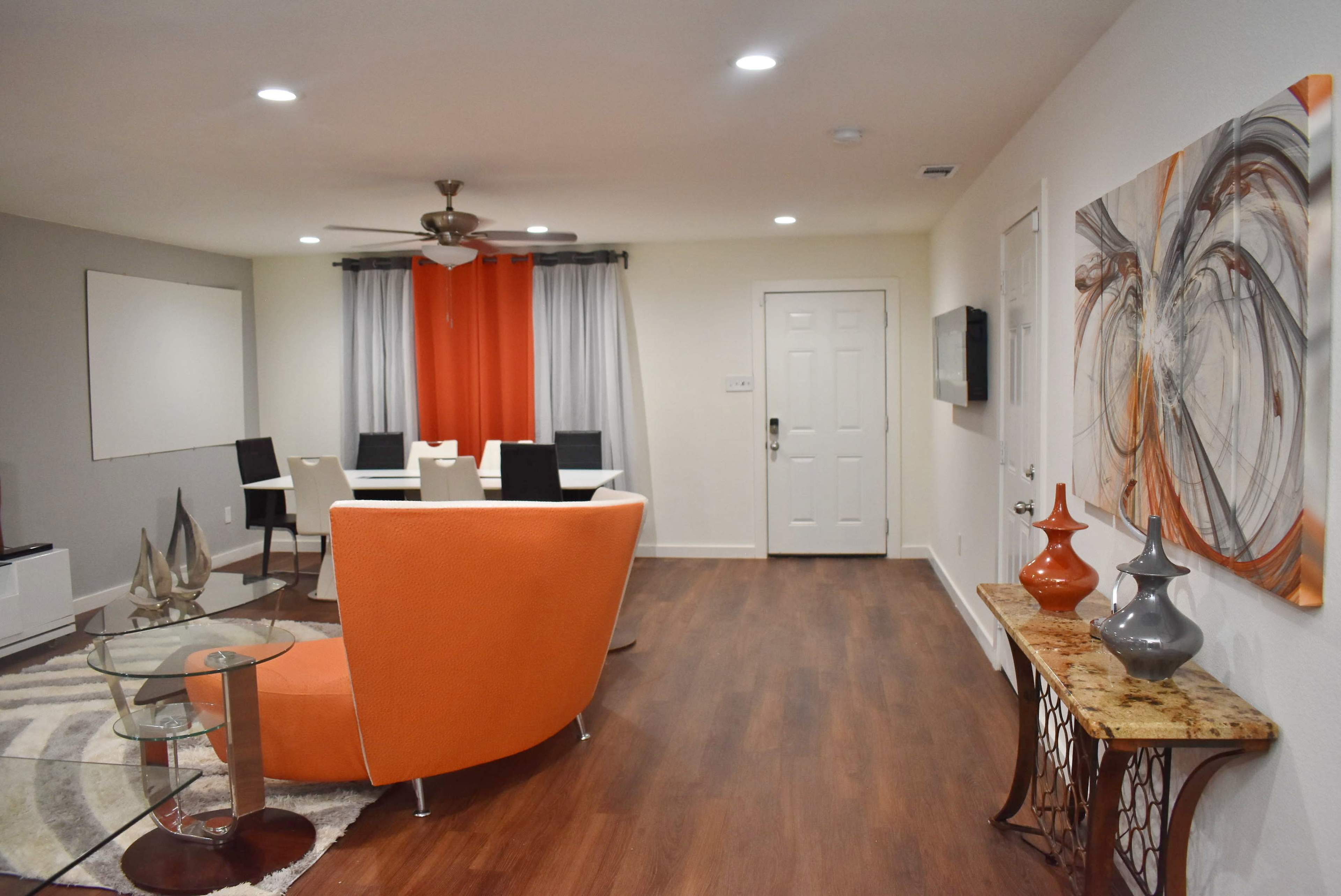 Centrally Located Work Station - Honey Comb Hideout -  Family Delight Image in South Dallas, Dallas, TX