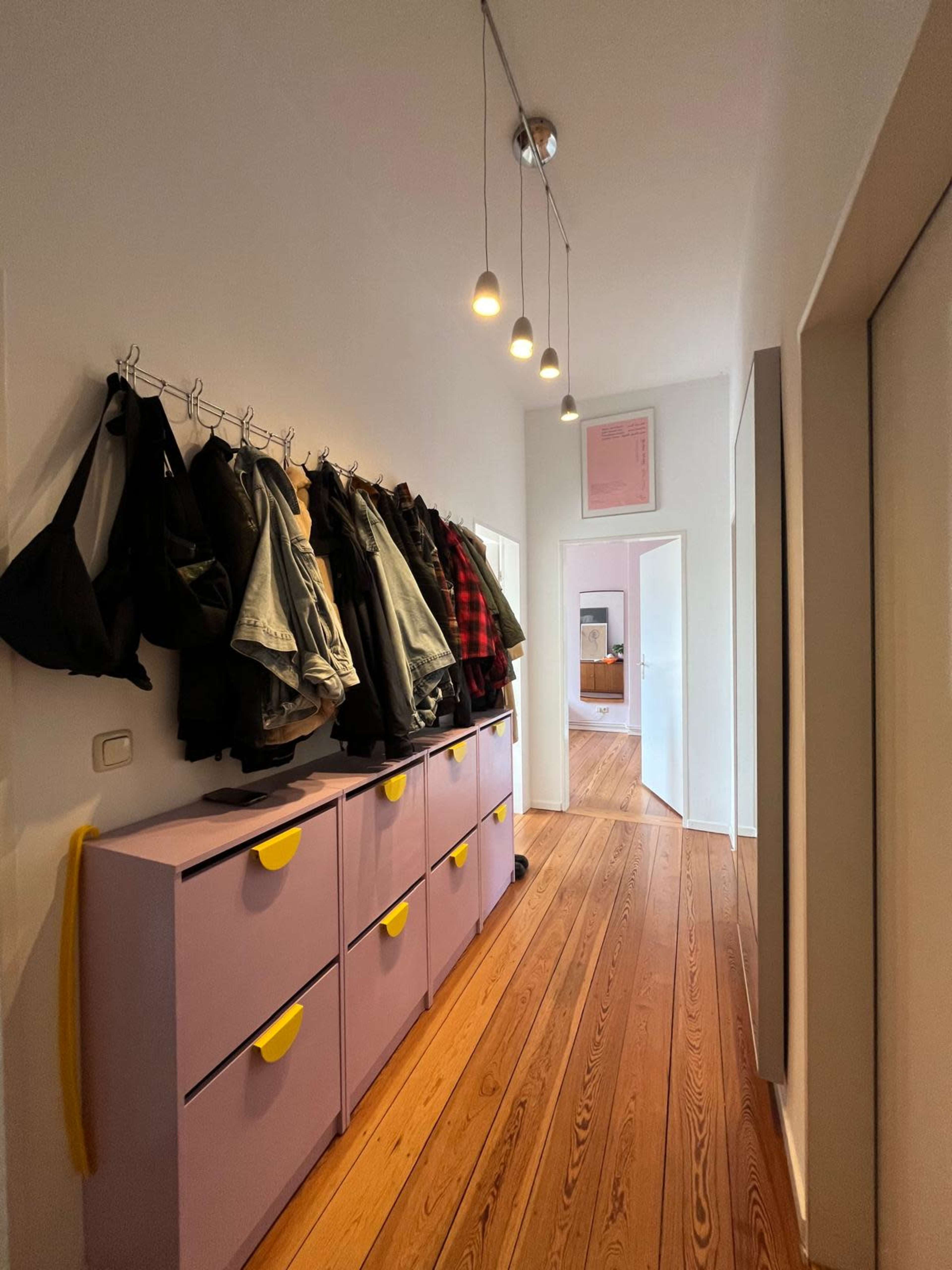 Stylische Altbau Wohnung mit grünem Innenhof Image in Ottensen, Hamburg