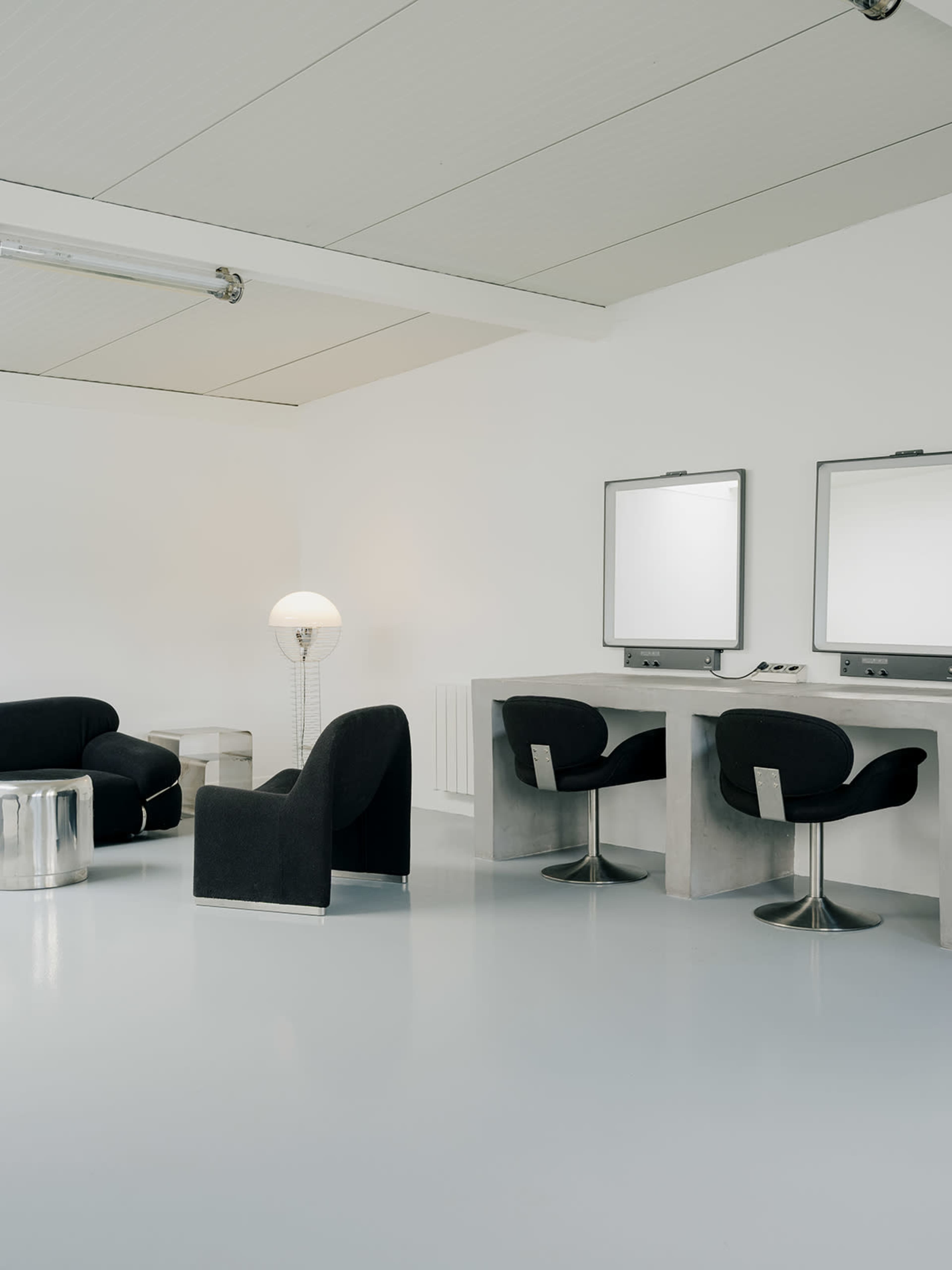 Studio photo flambant neuf - cyclorama 4 faces Image in , Pantin