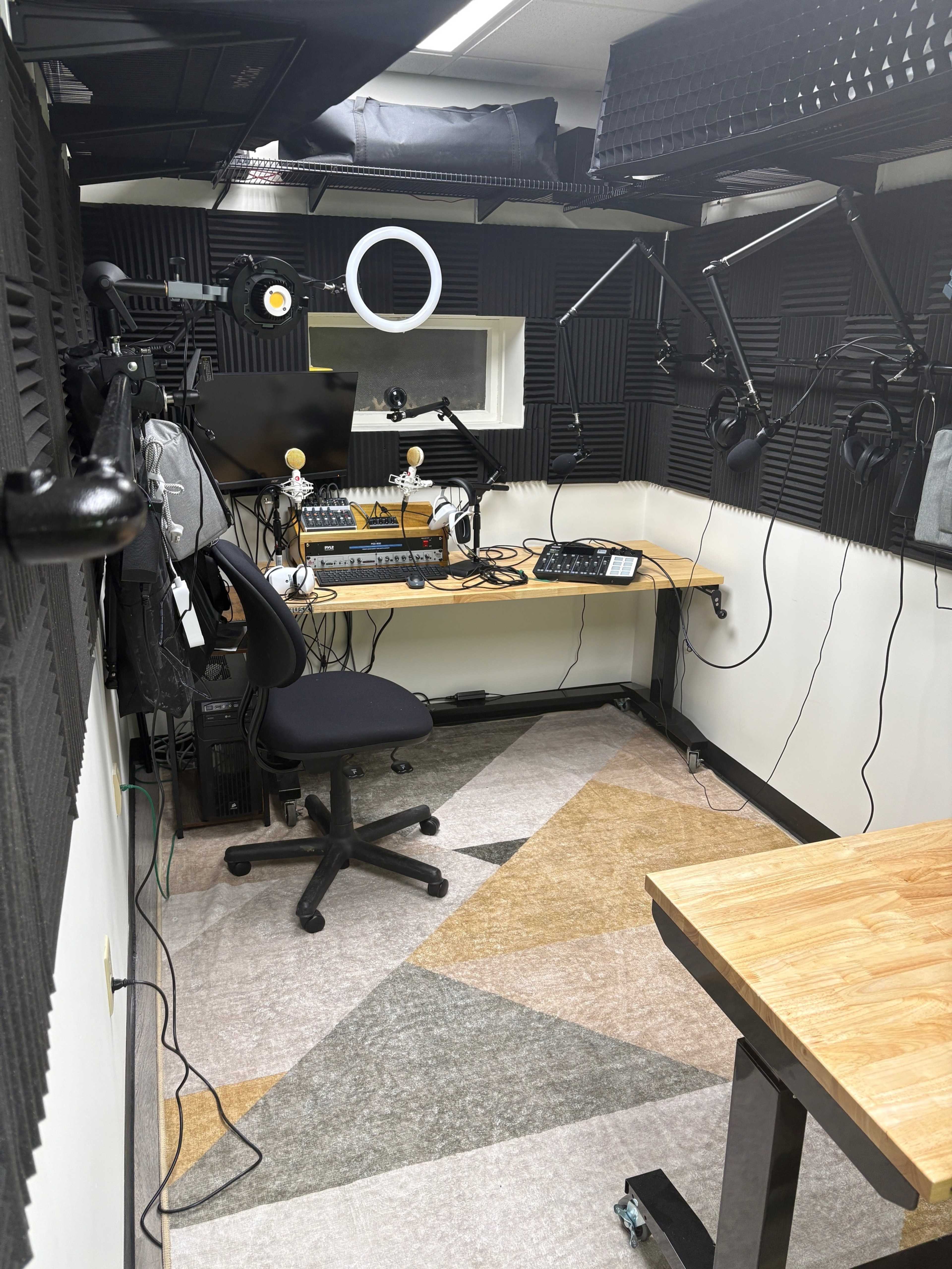 Audio Video Recording Studio in Metro St. Louis, MO Image in Jefferson Township, St. Louis, MO
