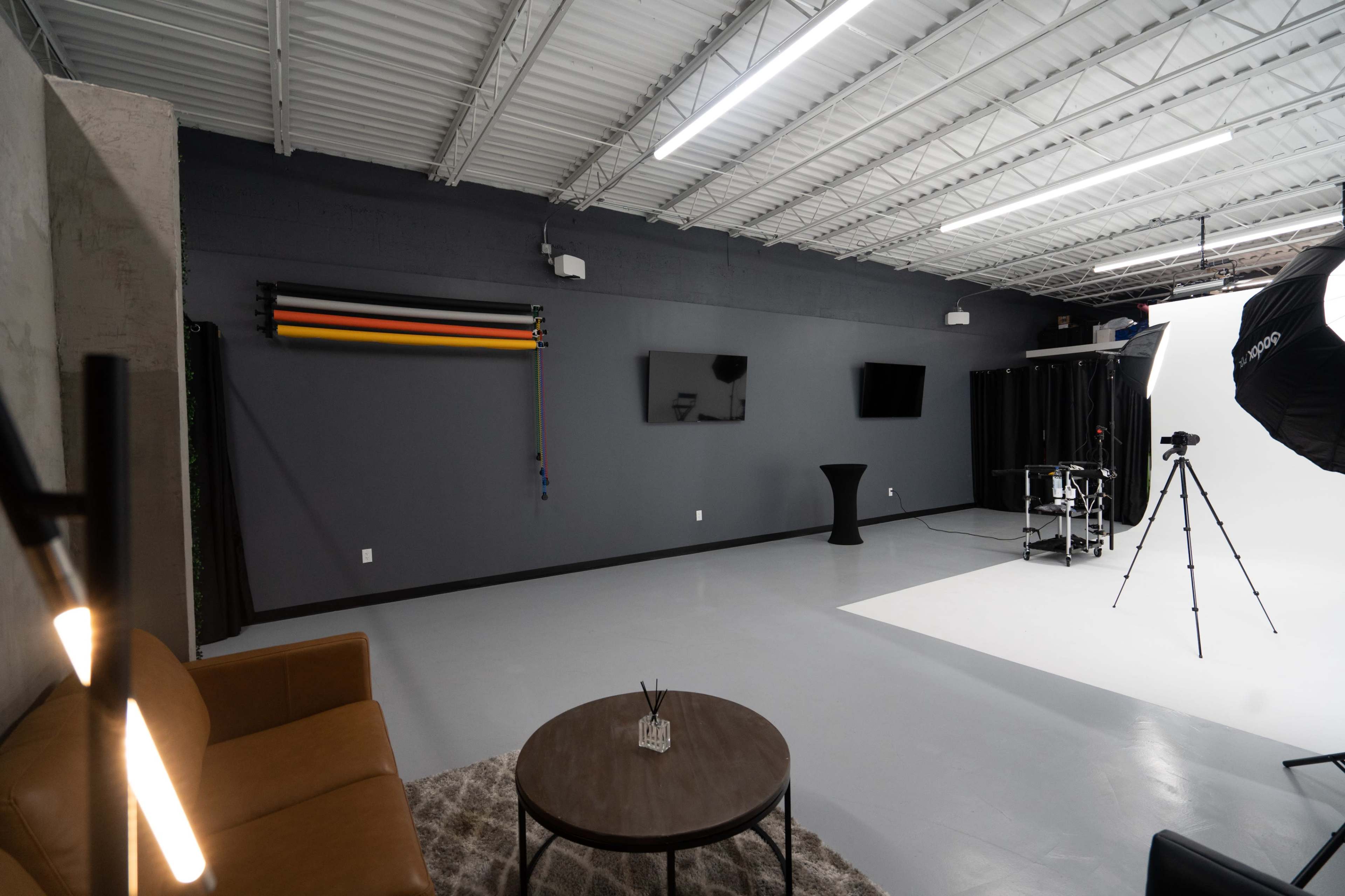 Large RGB Photo/Video Studio with 16 x 21 ft Cyclorama Infinity Wall Image in Pompano Beach, Pompano Beach, FL