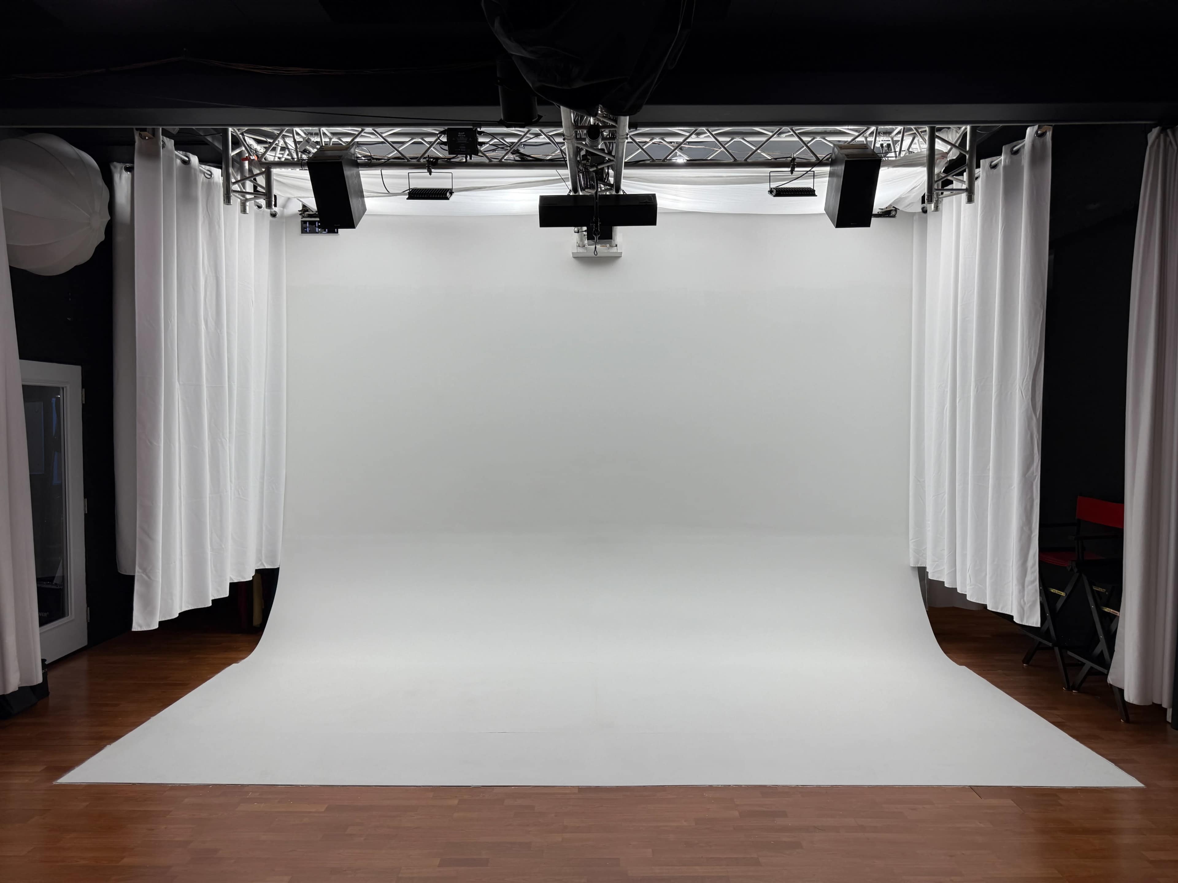The most equipped photography/ videography studio on the island. Image in Waipahu, Waipahu, HI